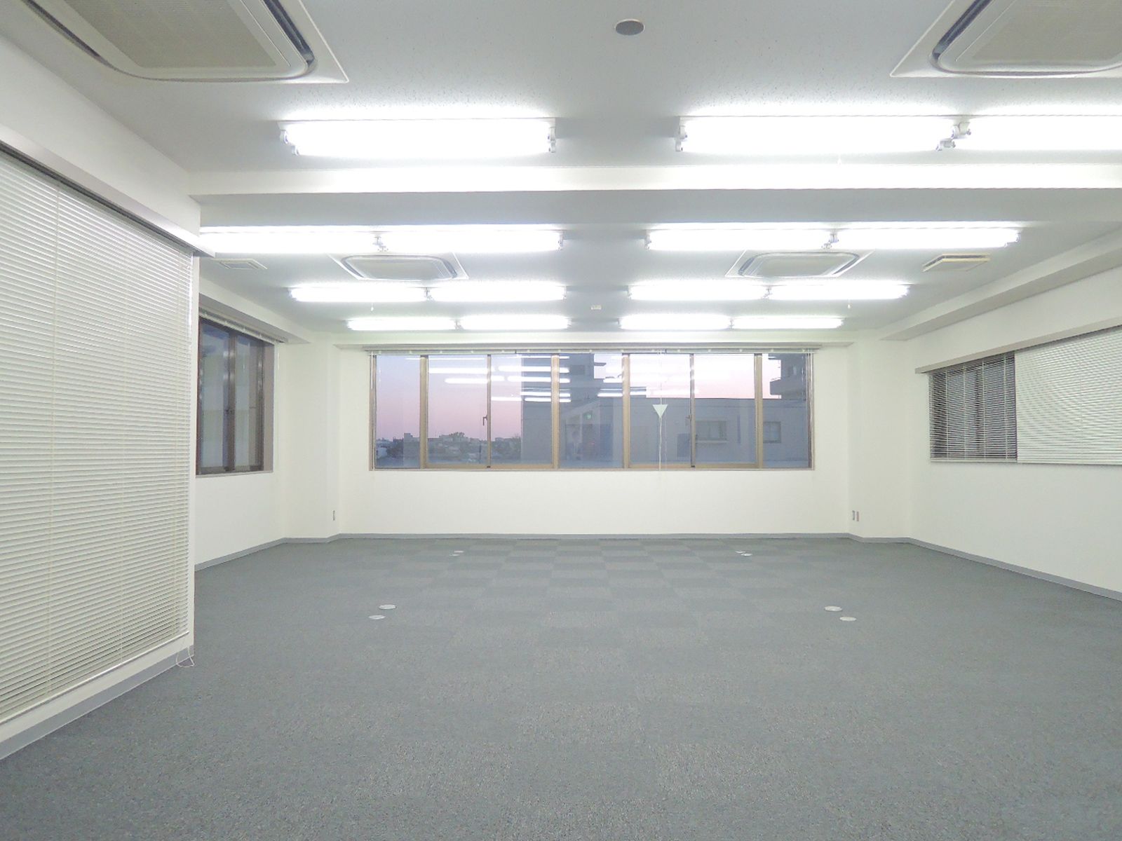 オフィス室内参考画像（4階）