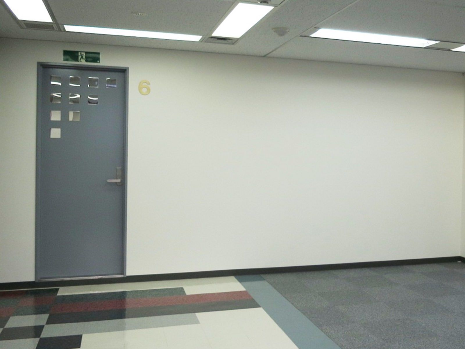 貸室出入口