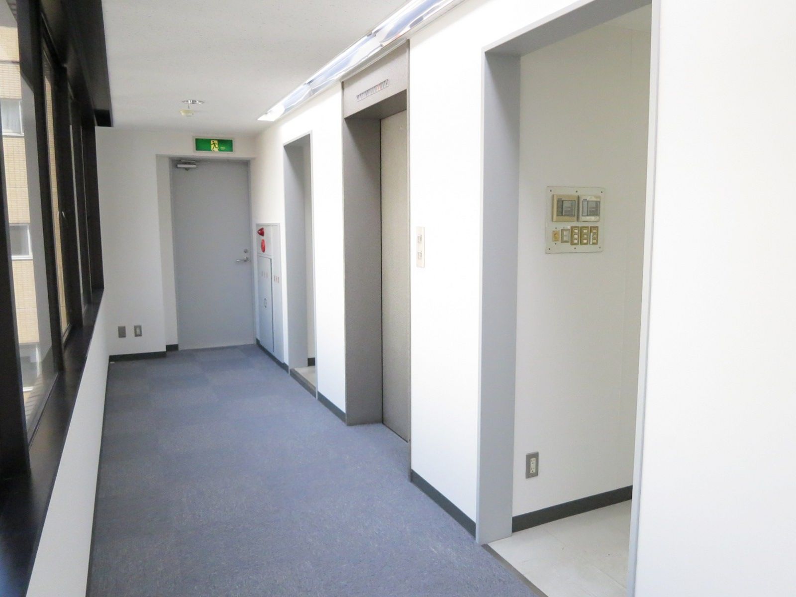 エレベーターホール