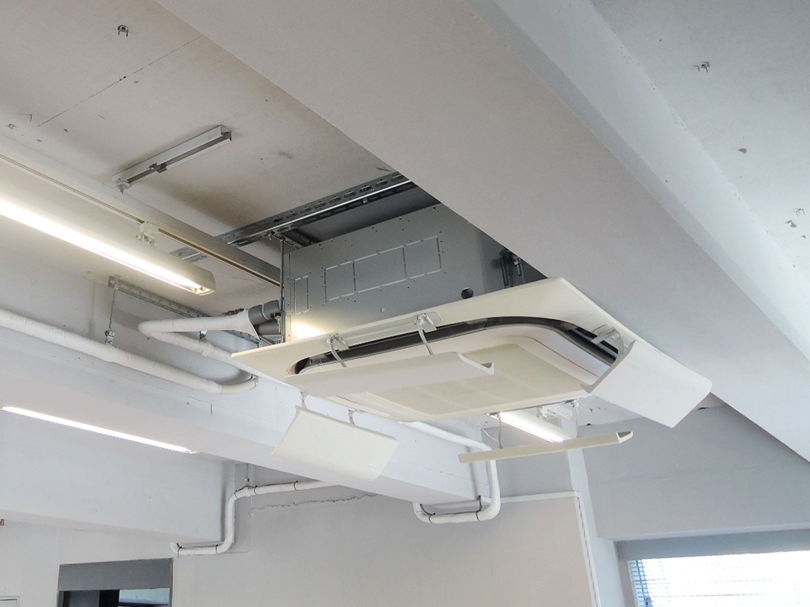 空調機器