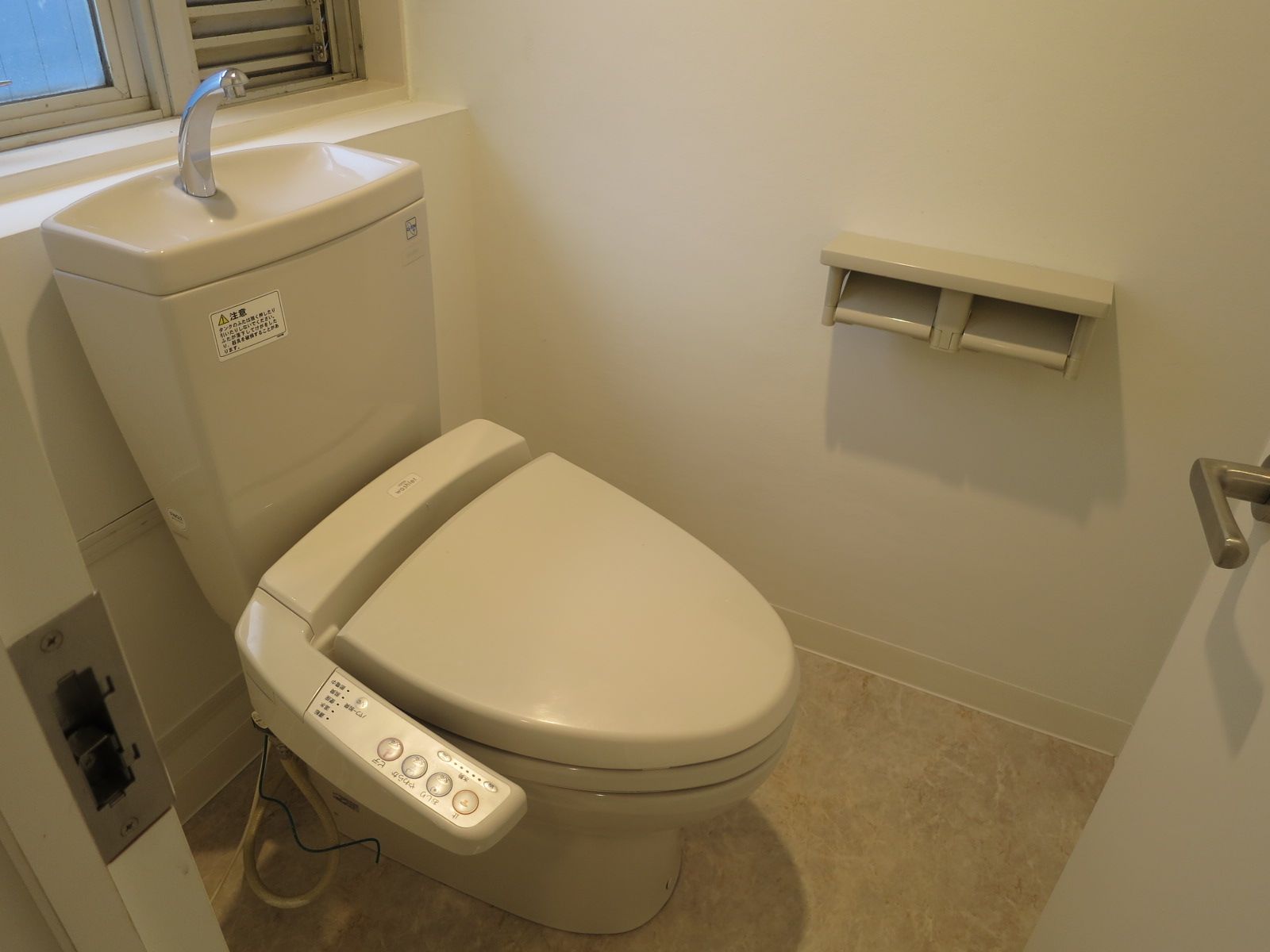 トイレ個室
