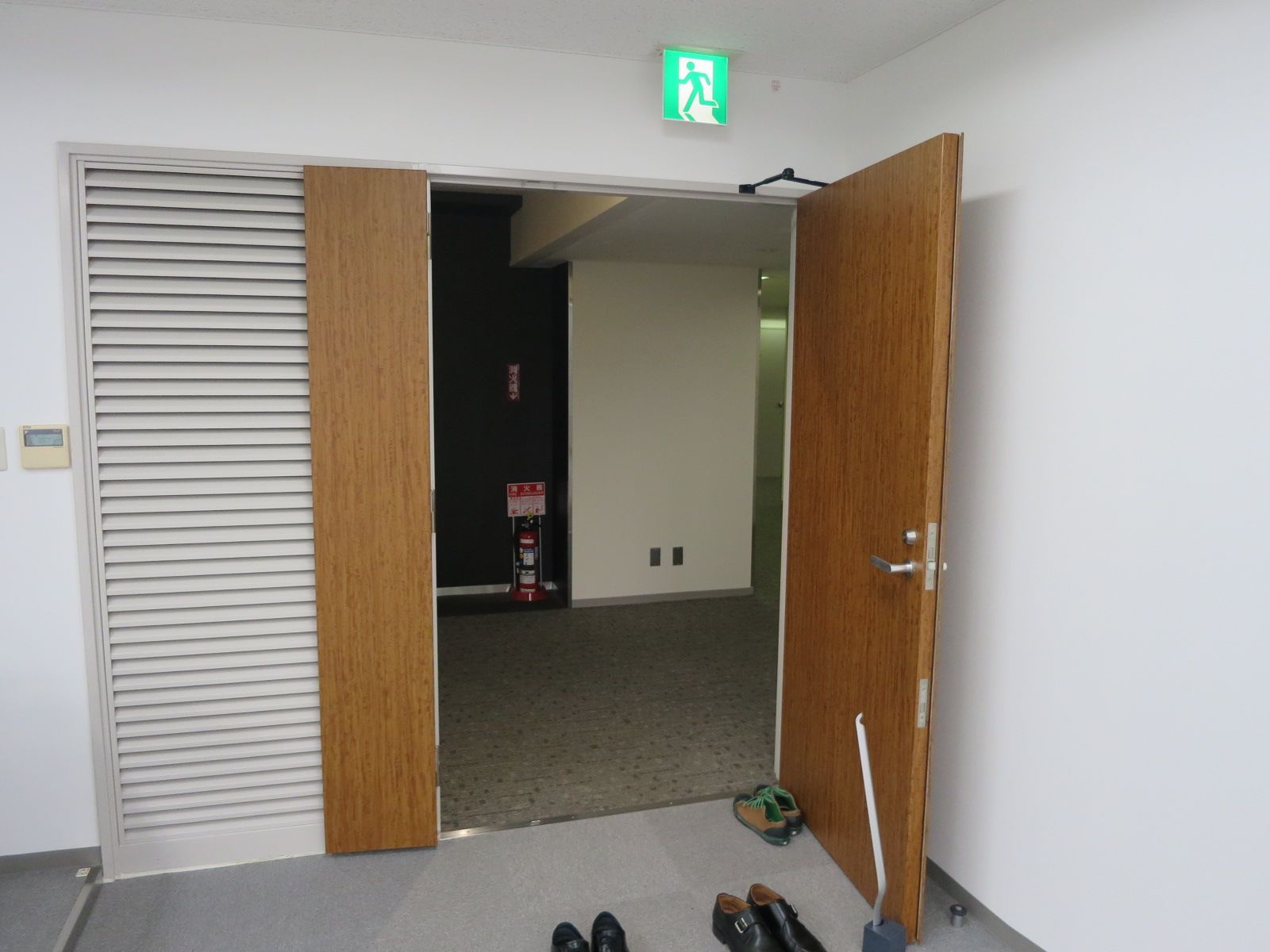 貸室出入口