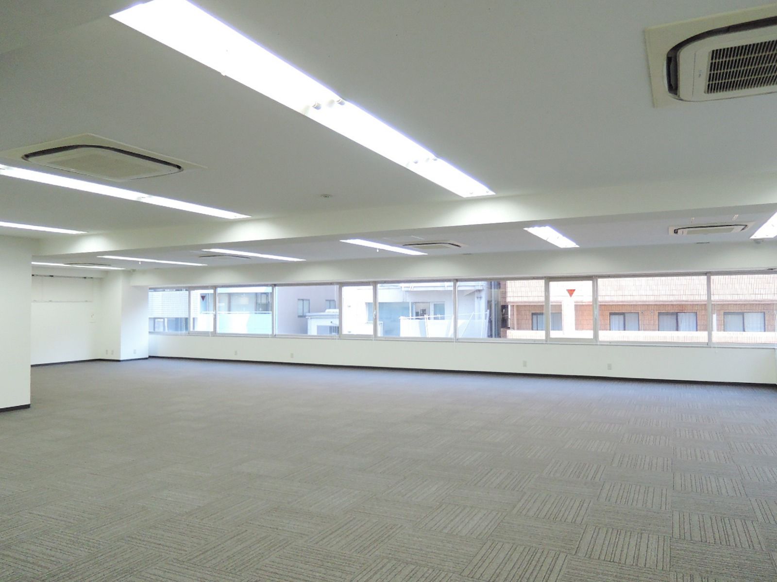 オフィス室内参考画像（6階）