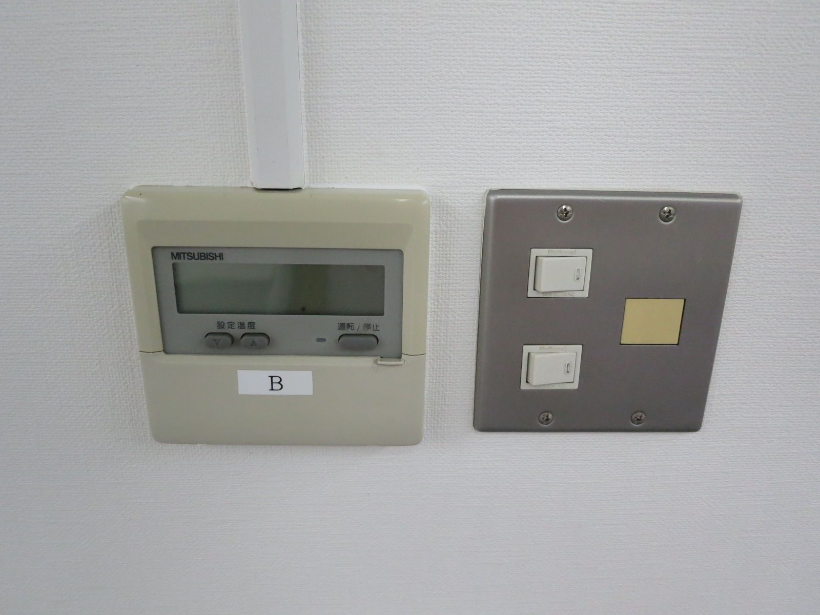 空調スイッチ類