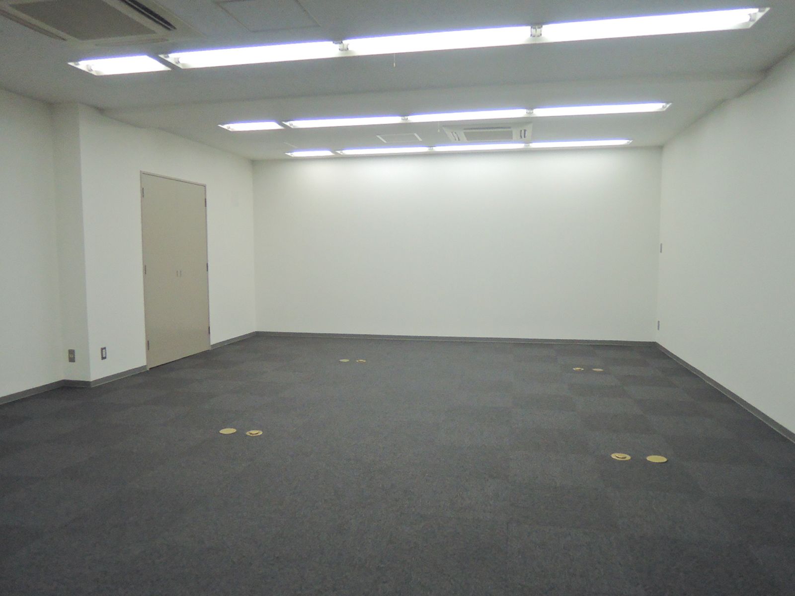 オフィス室内参考画像（地下1階）