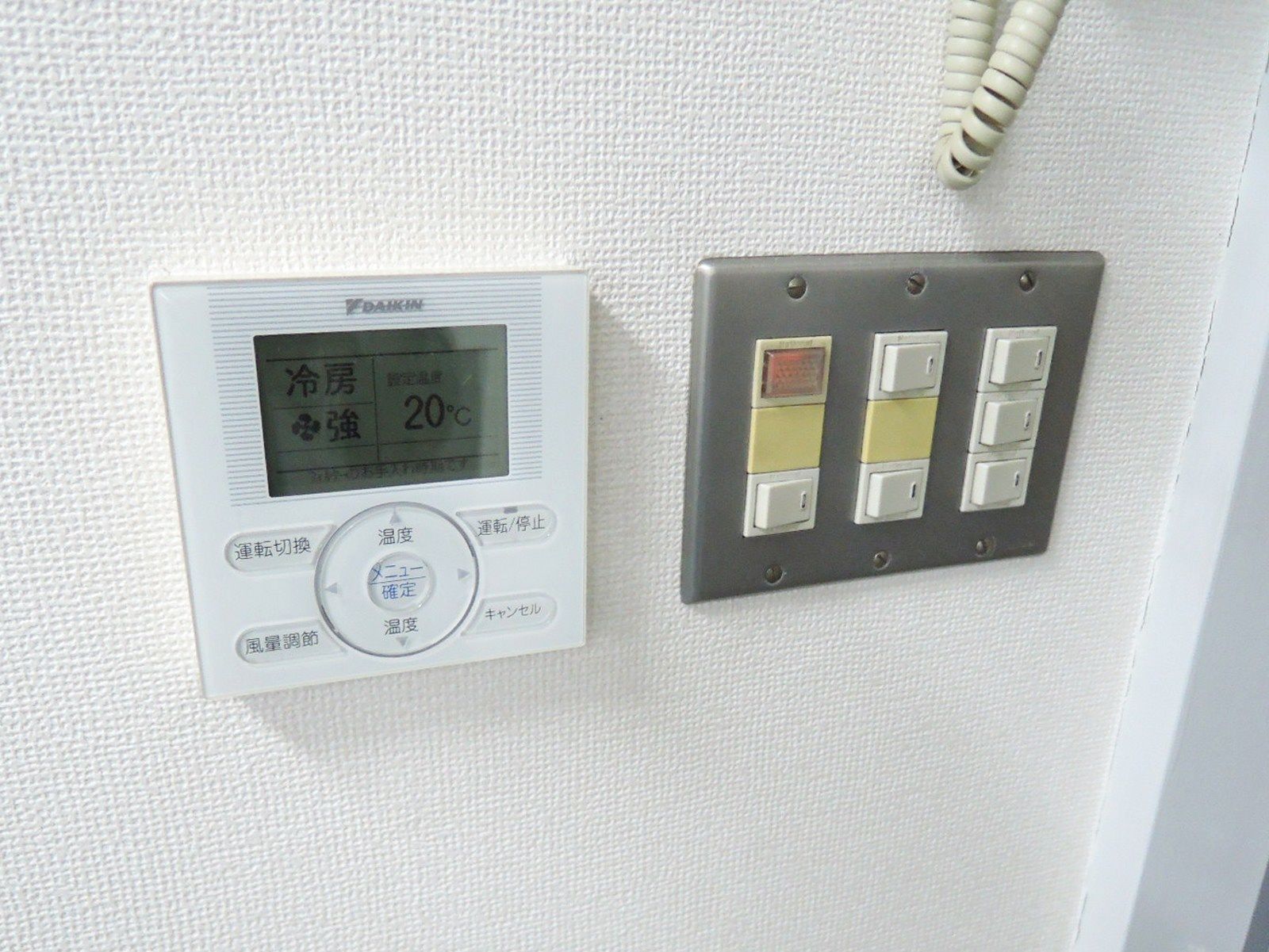 スイッチ類
