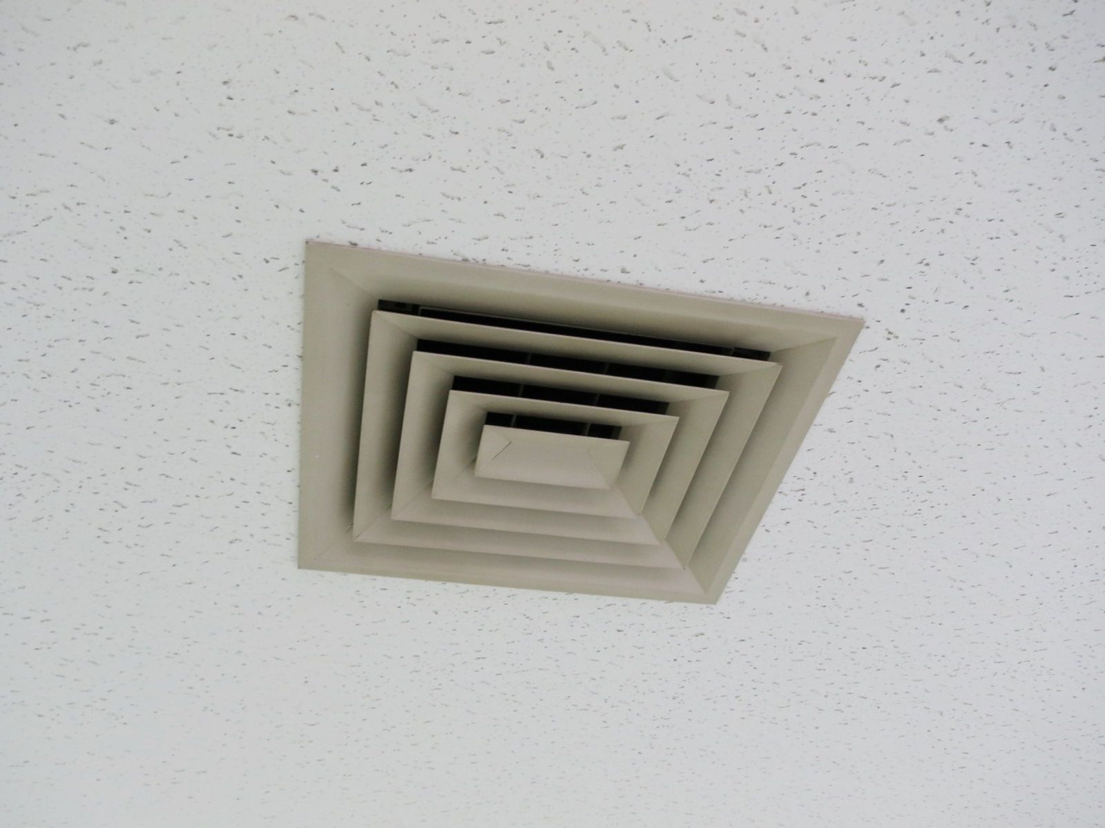 空調機器