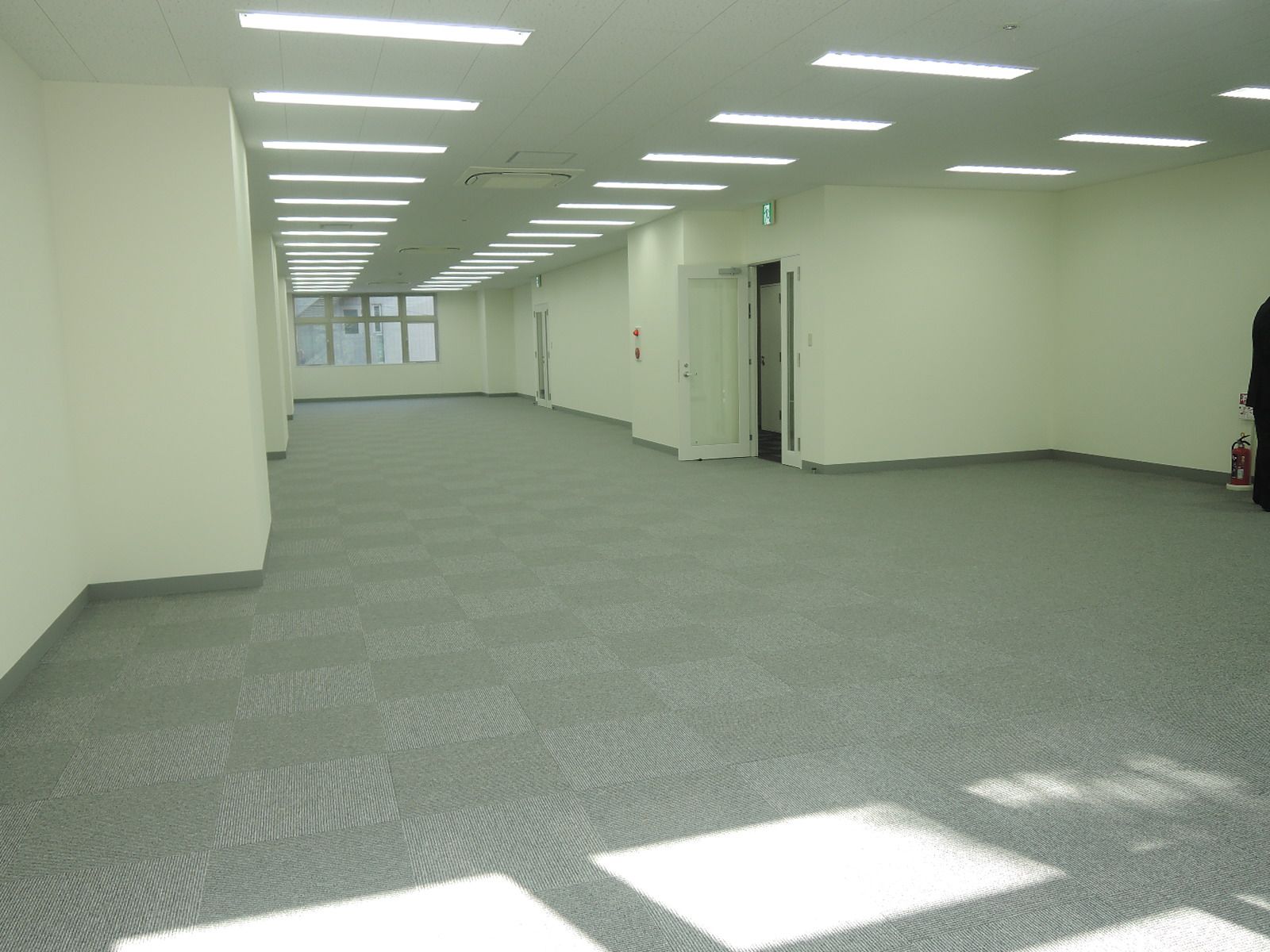 別角度の様子