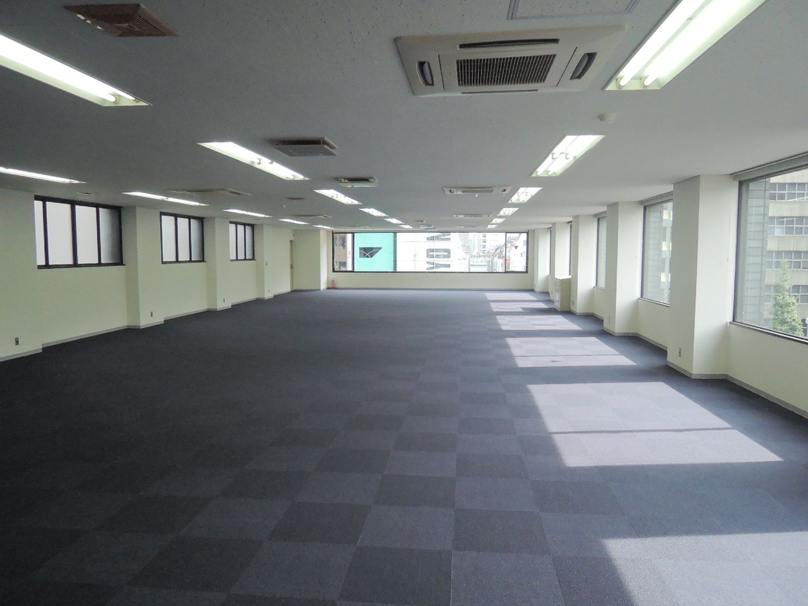 オフィス室内参考画像（4階）