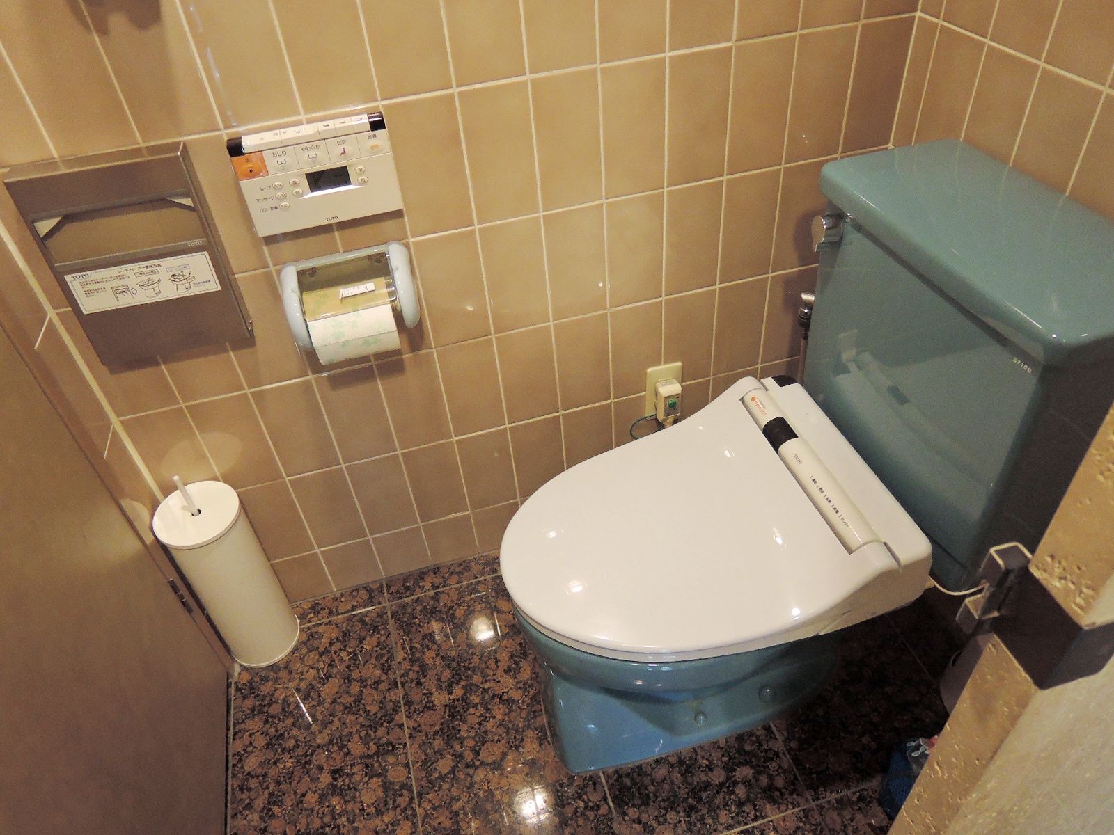 トイレ個室