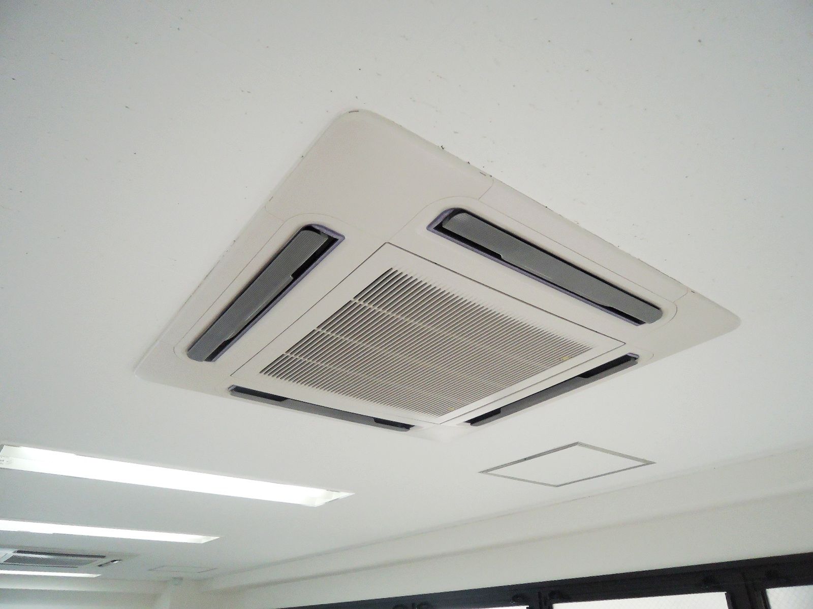 空調機器