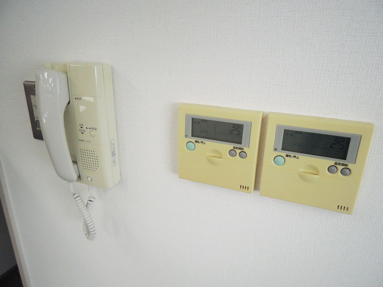 インターホン・空調スイッチ