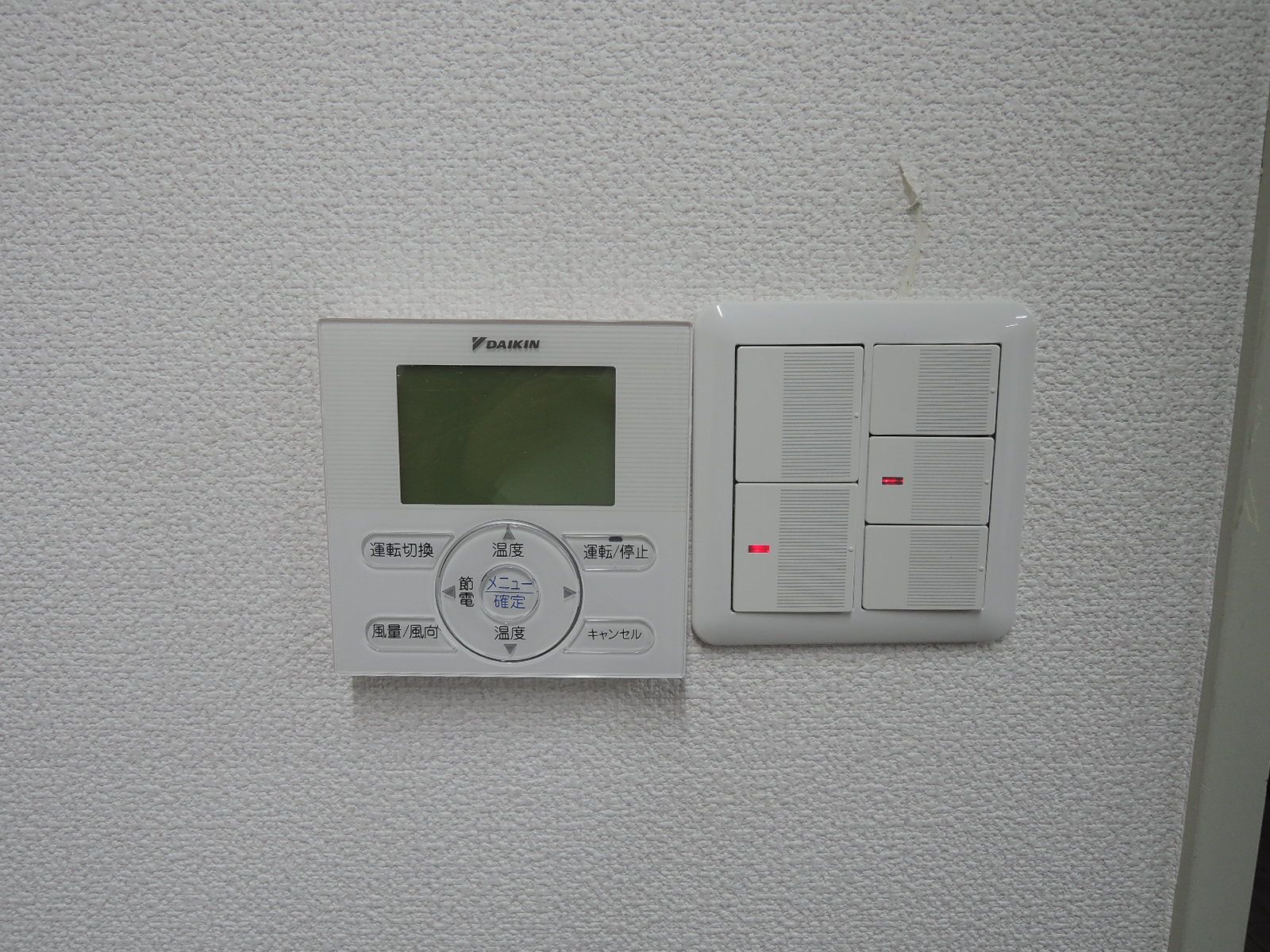 スイッチ類