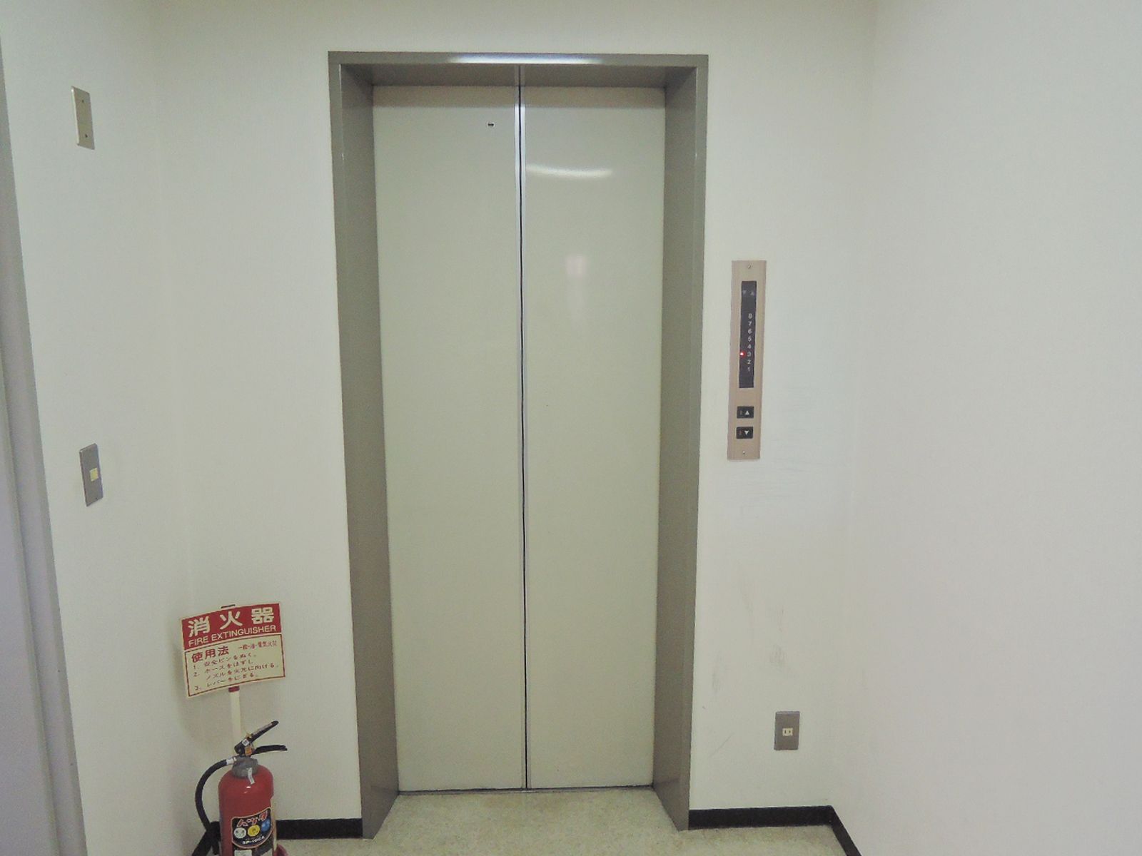 エレベーターホール