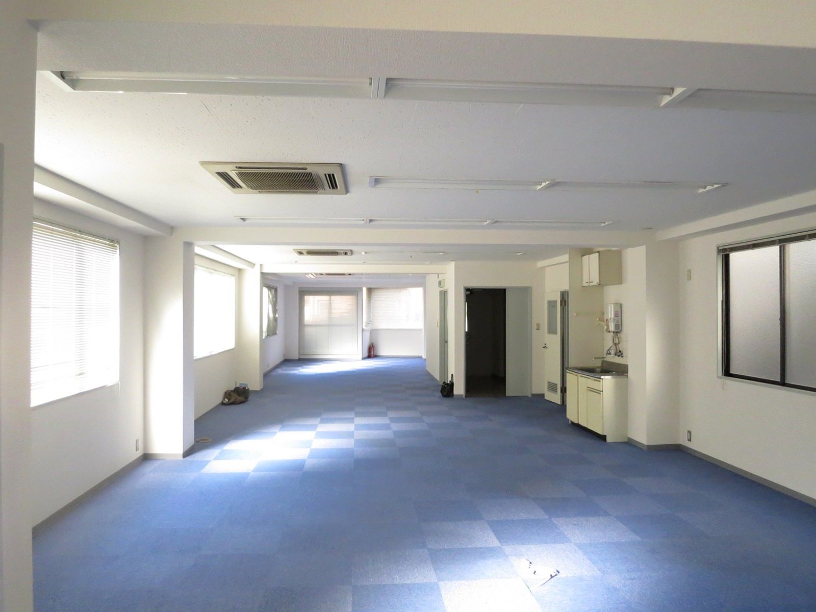 オフィス室内参考画像（3階）