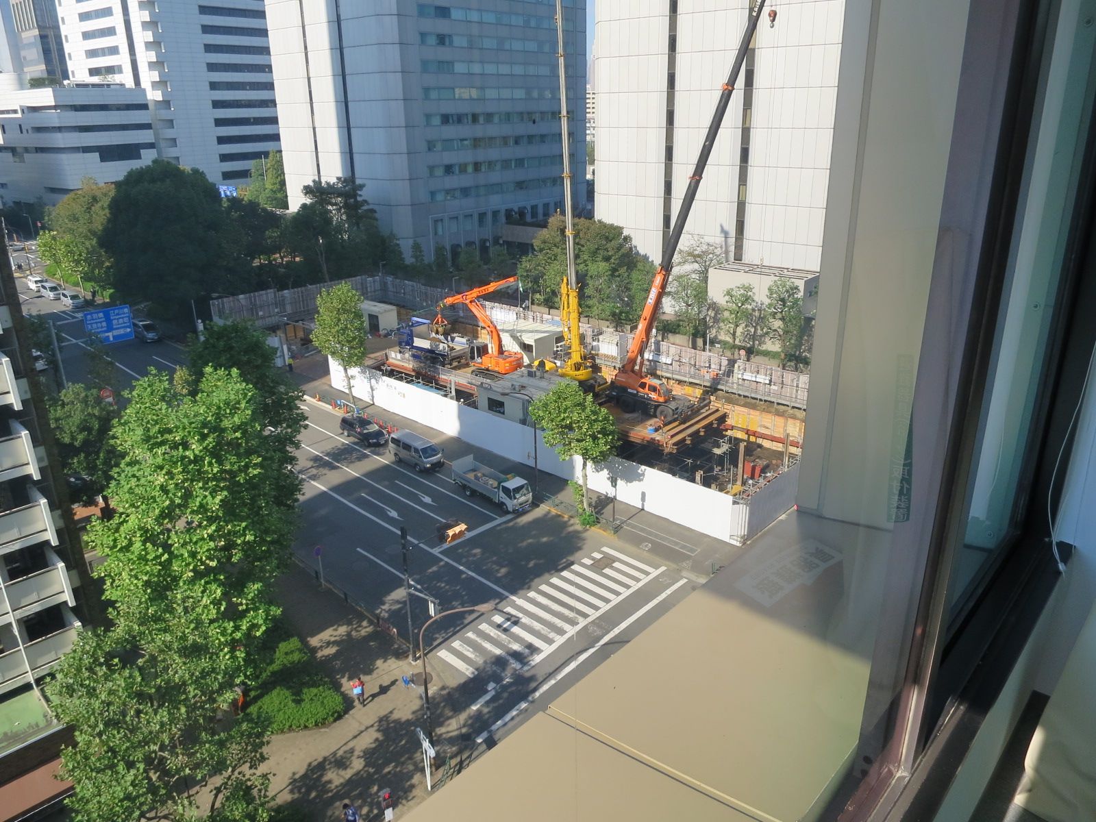 外苑東通りを見下ろす眺望