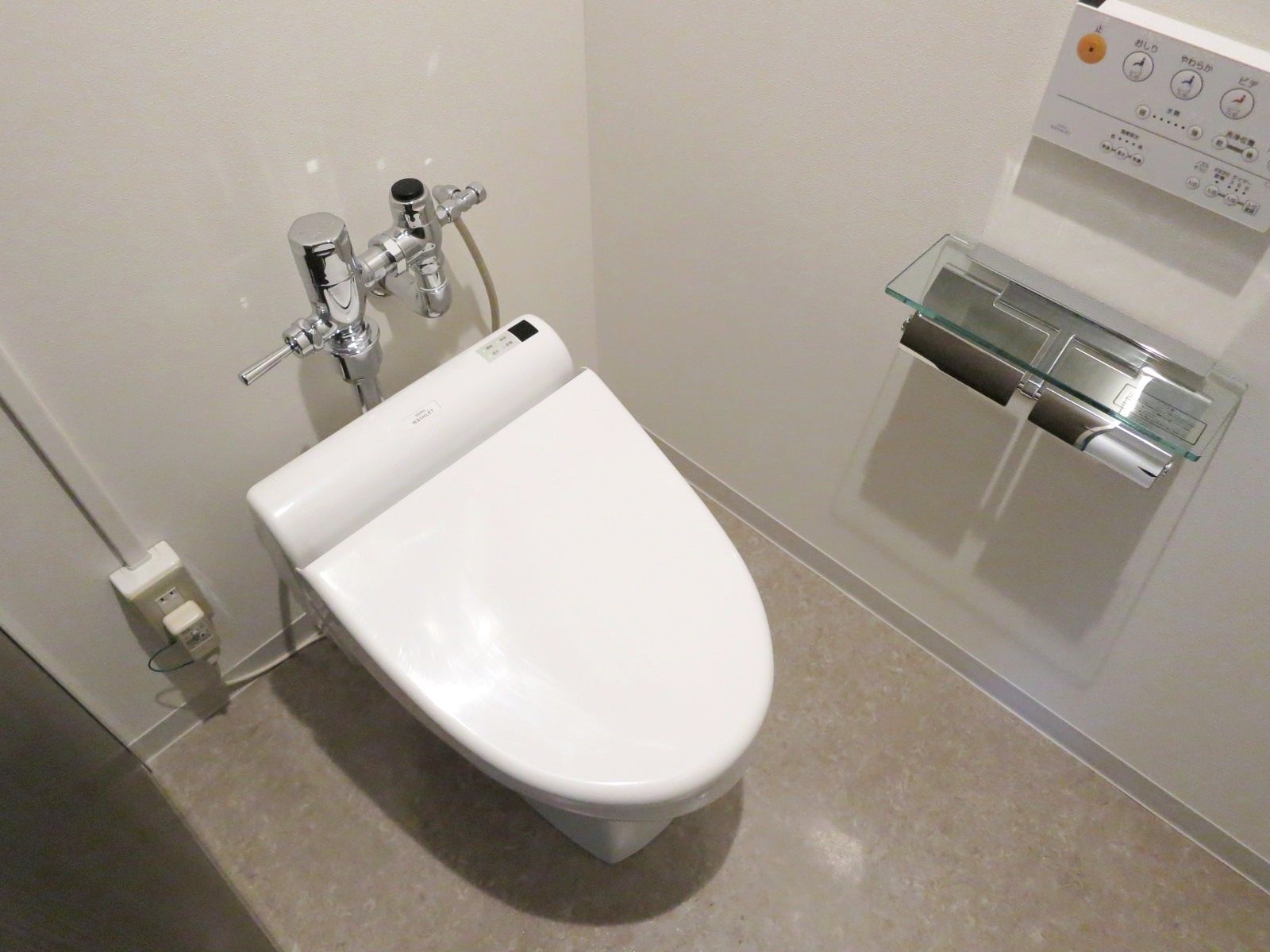 男女別トイレ個室
