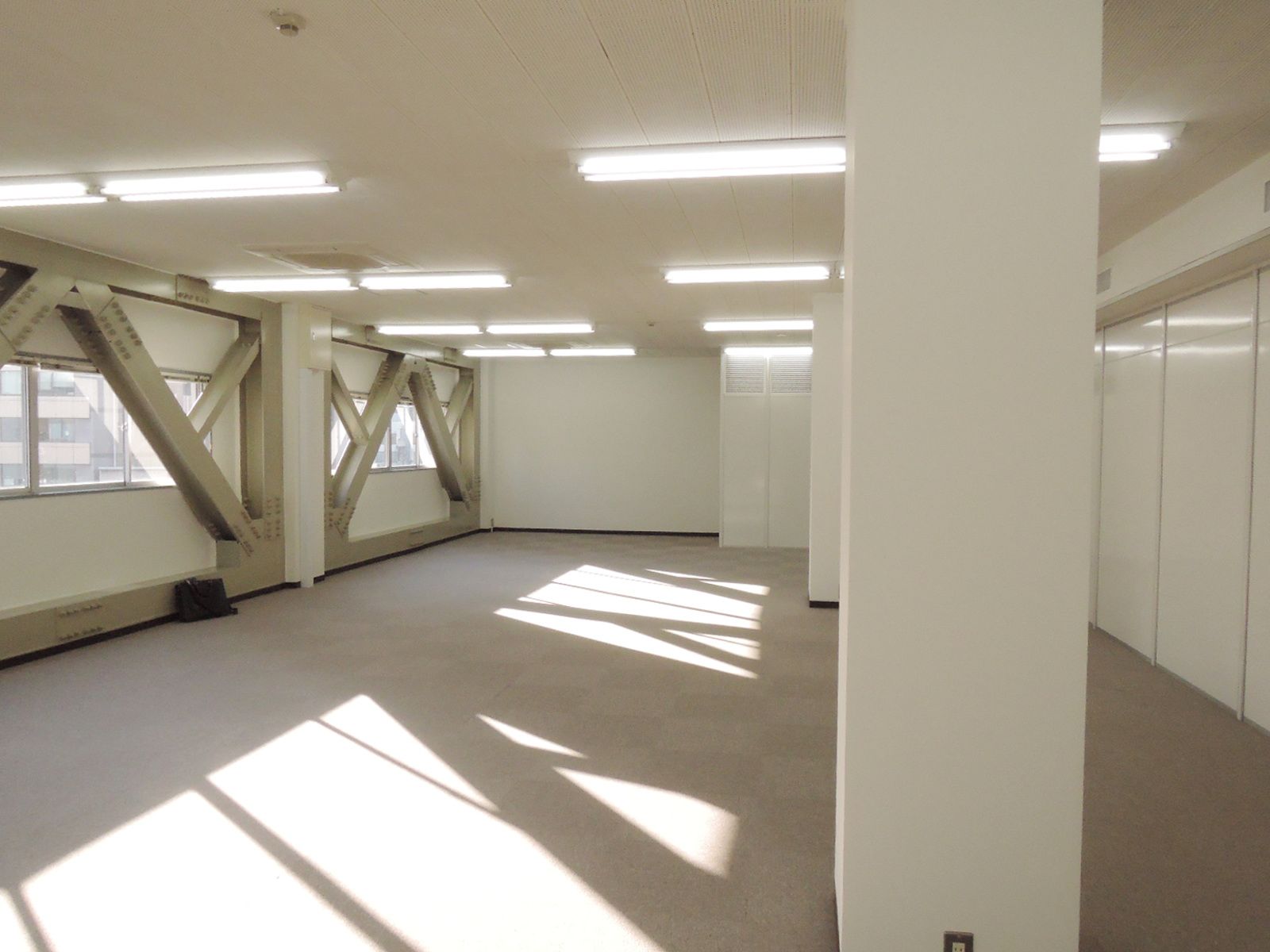 オフィス室内参考画像（6階・約40坪）