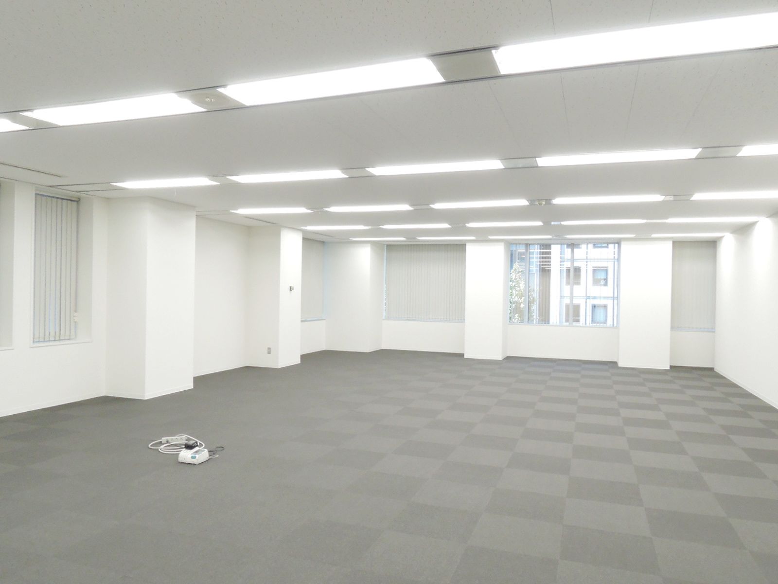 オフィス室内参考画像（3階・約40坪）