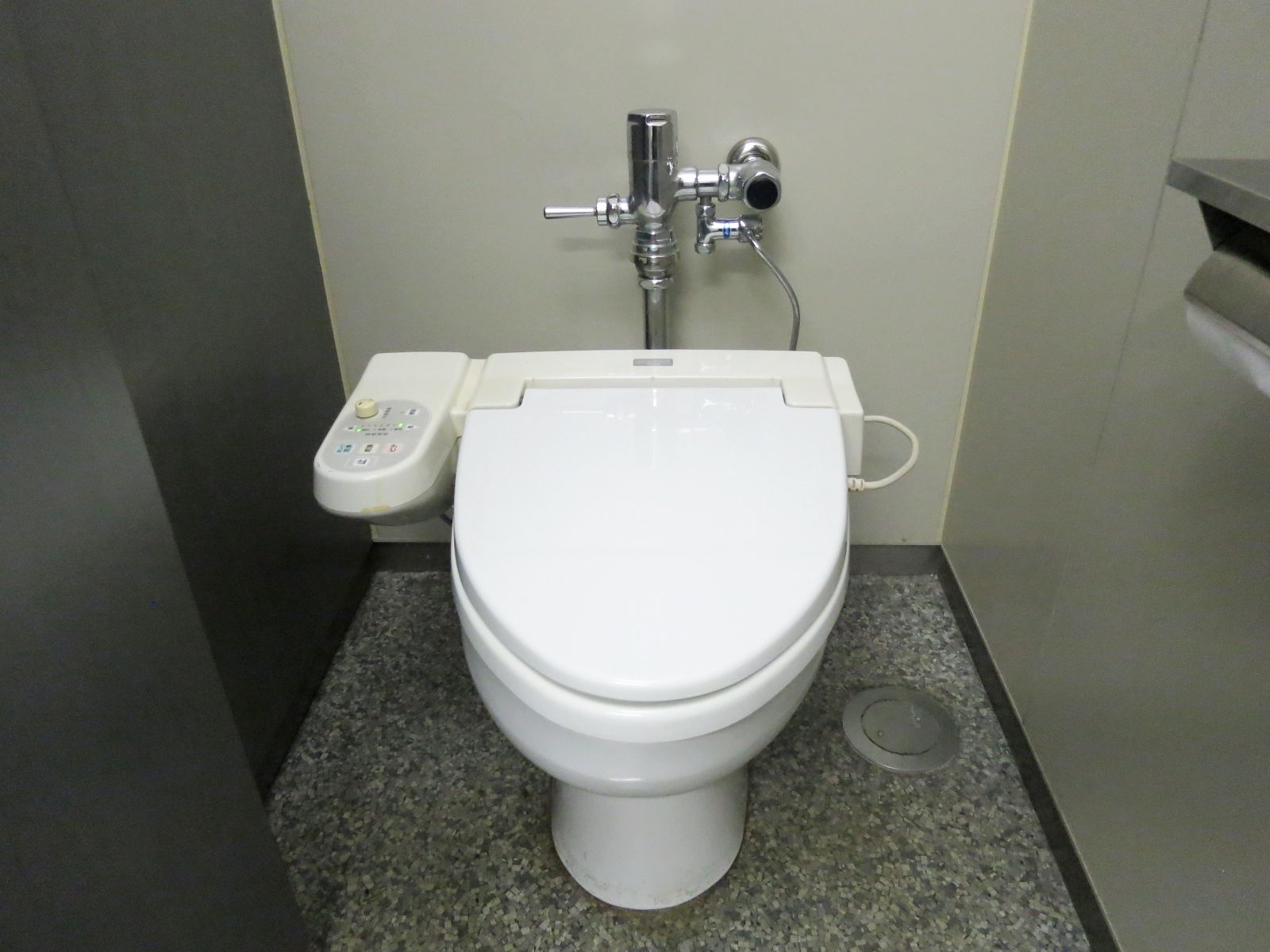 トイレ個室