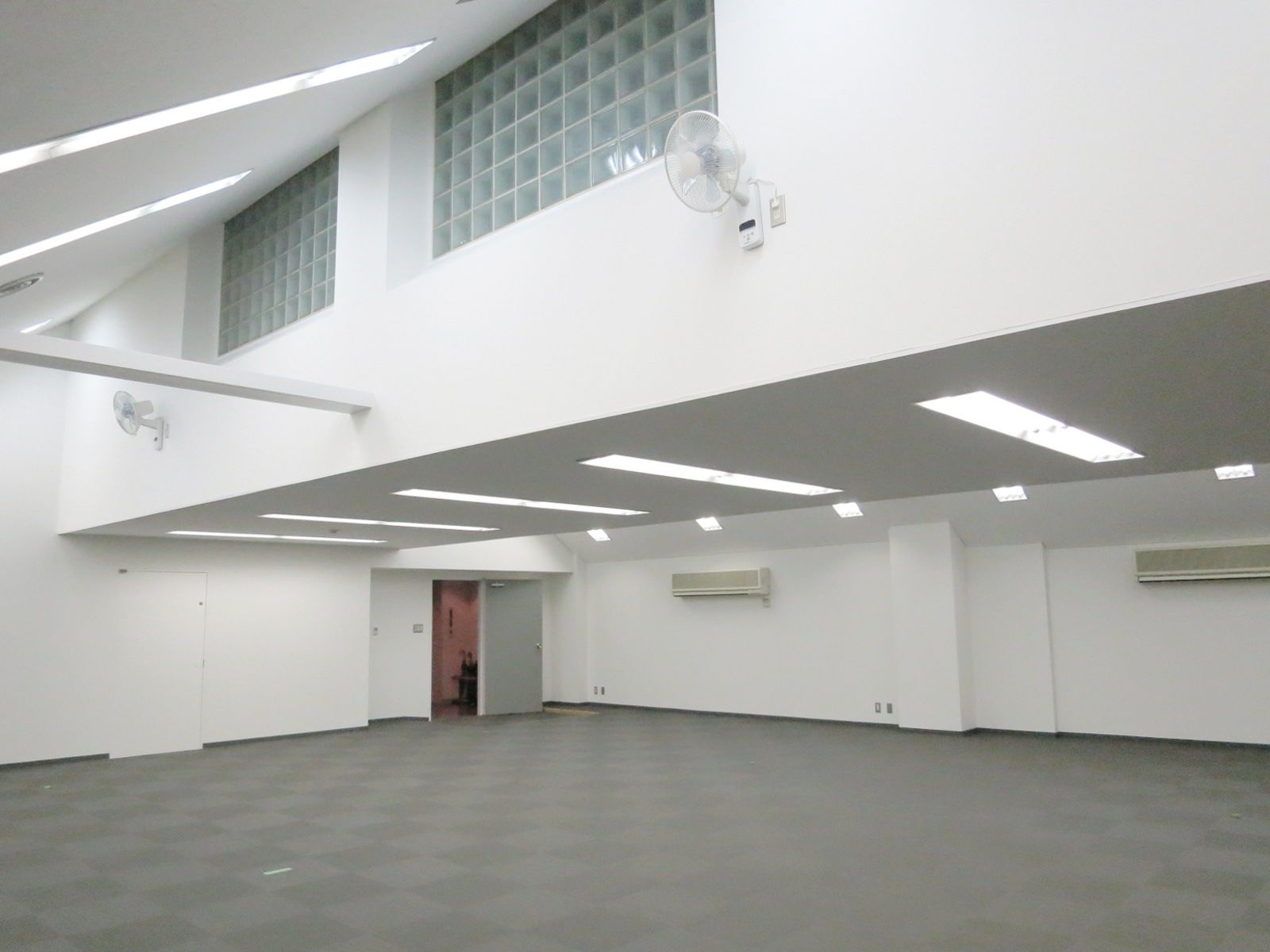 オフィス室内参考画像（9階）