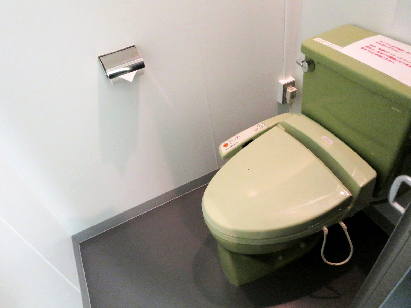 トイレ個室