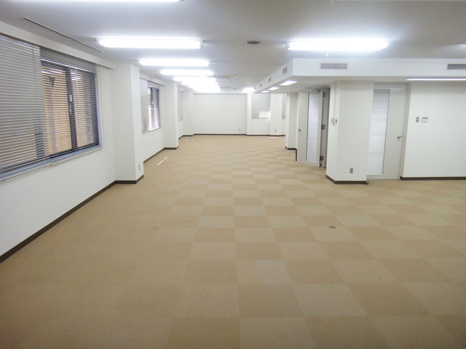 オフィス室内参考画像（3階・約30坪）