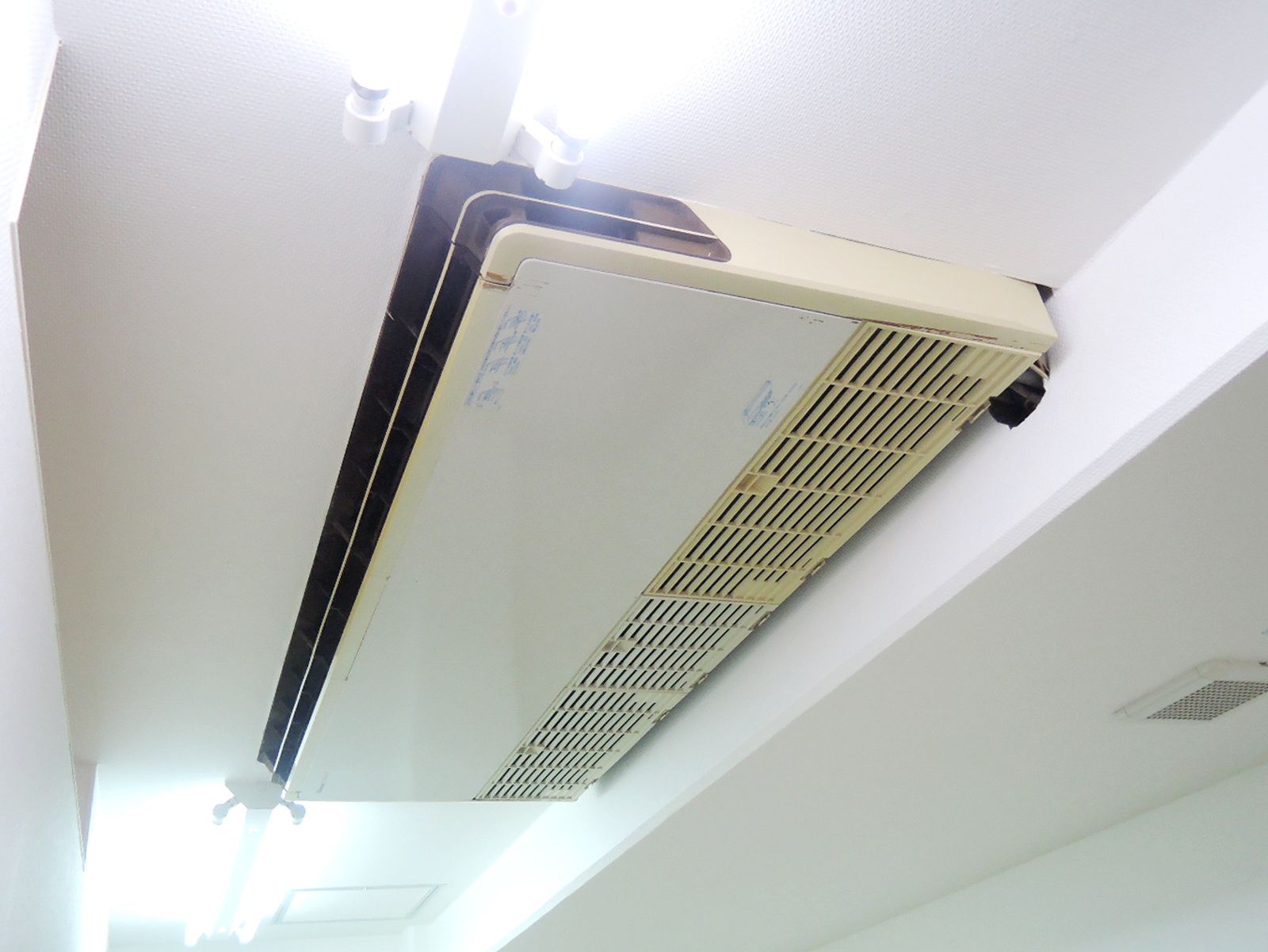 空調機器