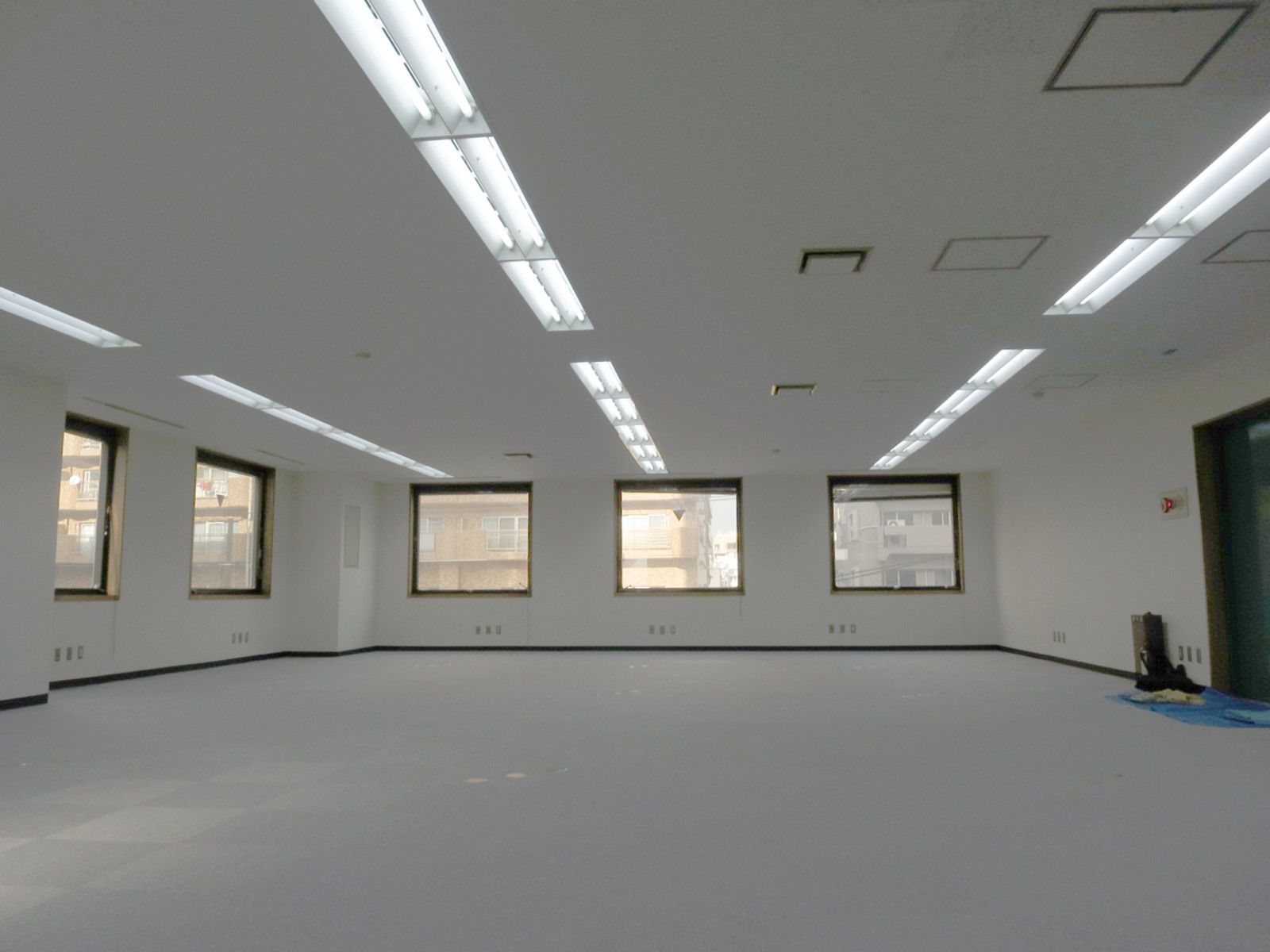 オフィス室内参考画像（3階）