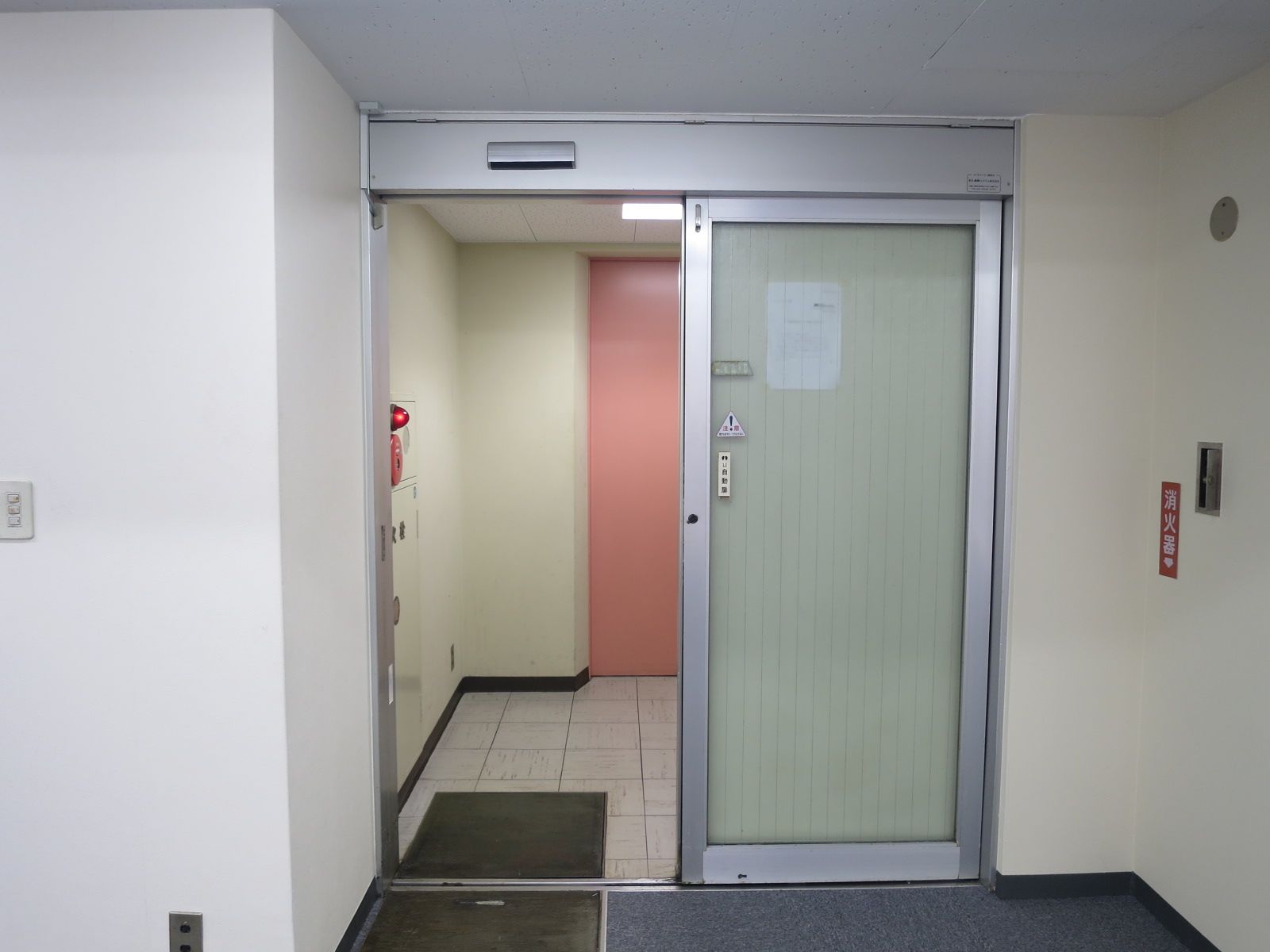 貸室出入口