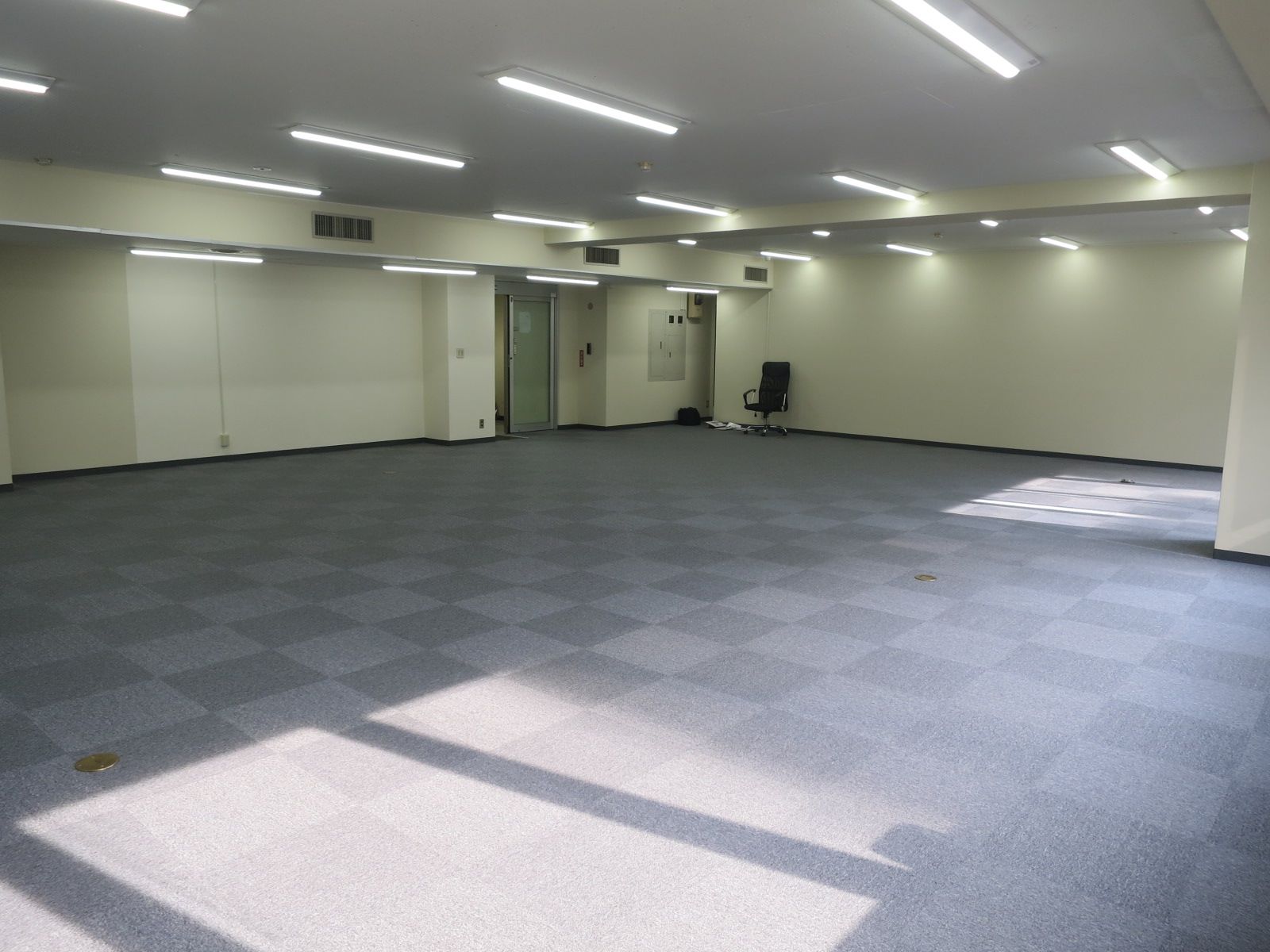 オフィス室内参考画像(3階)
