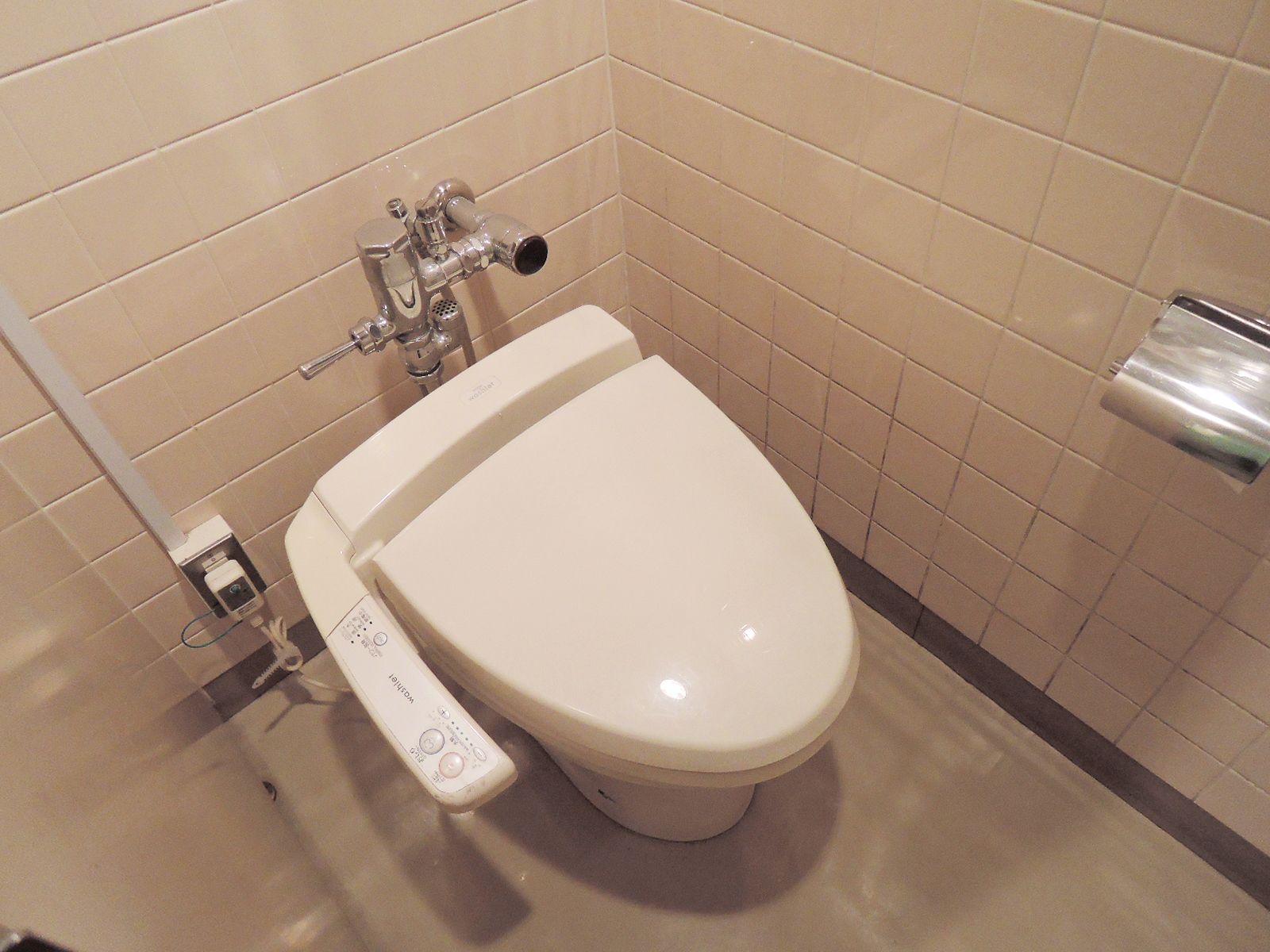 男女別トイレ個室