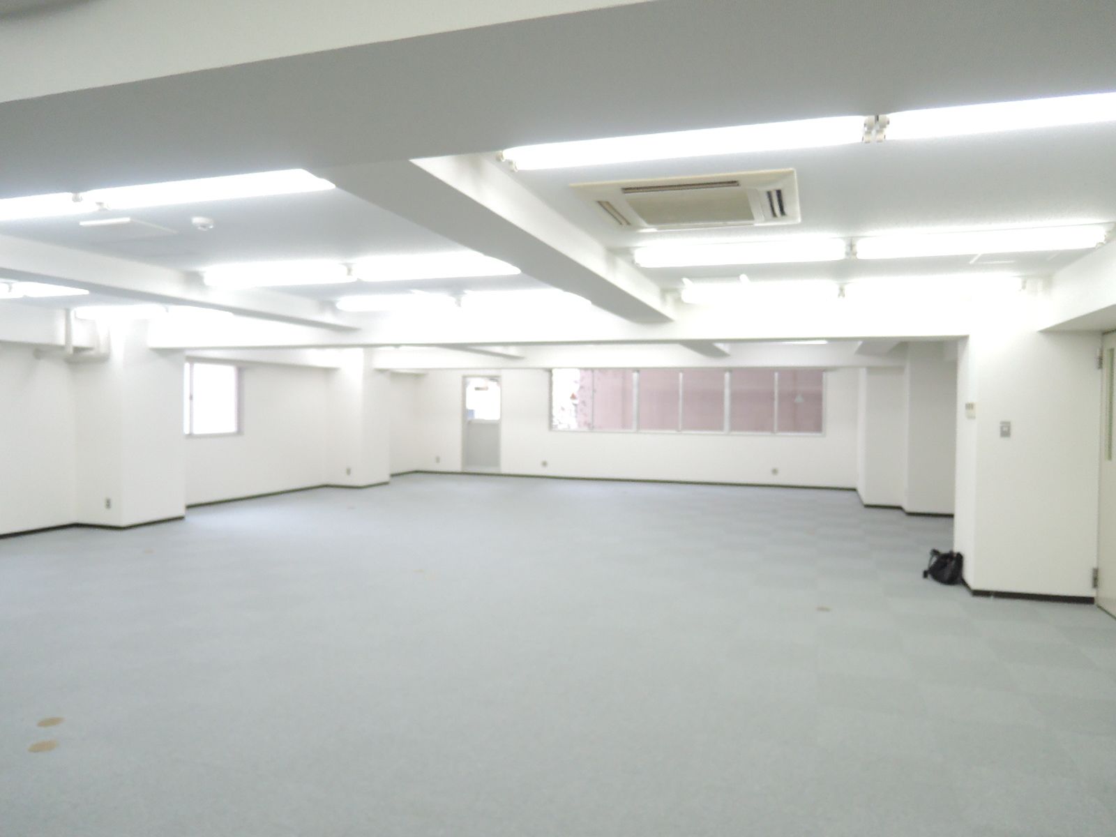 オフィス室内参考画像（4階）