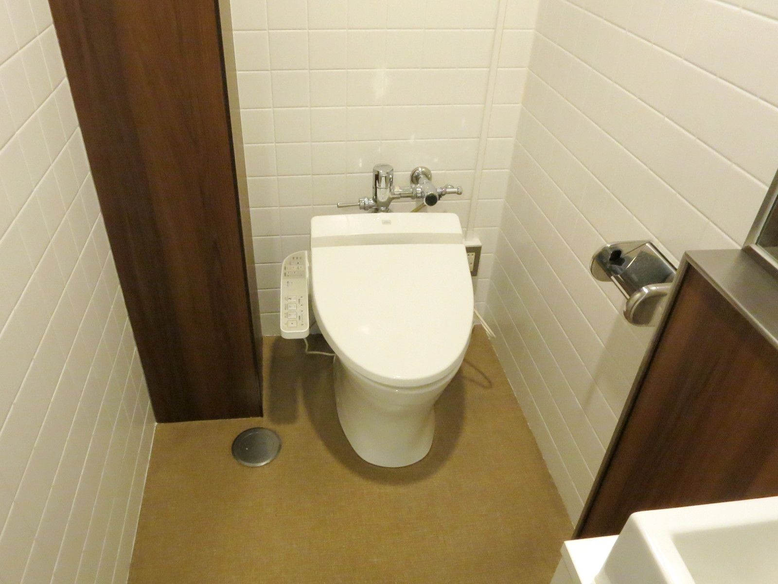 男女別トイレ個室