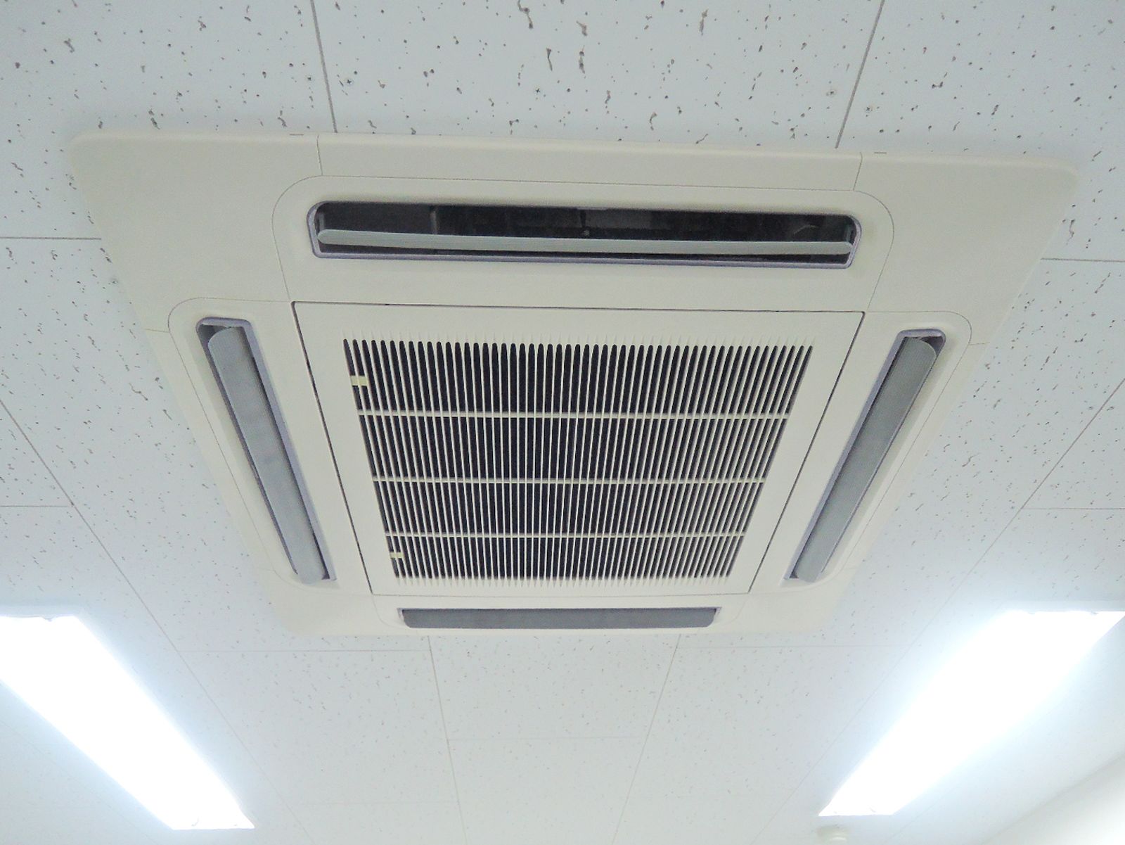 空調機器