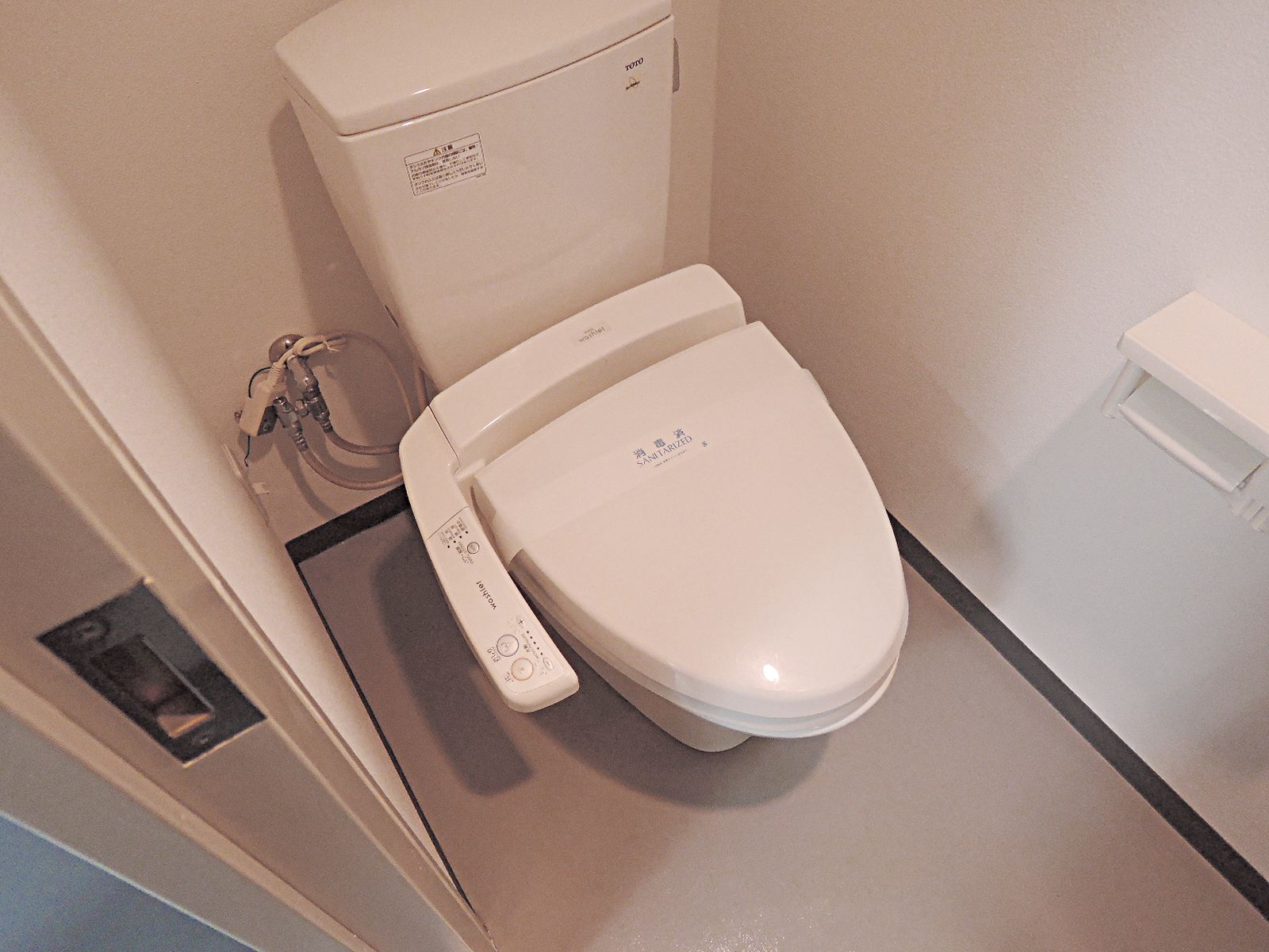 男女別トイレ個室