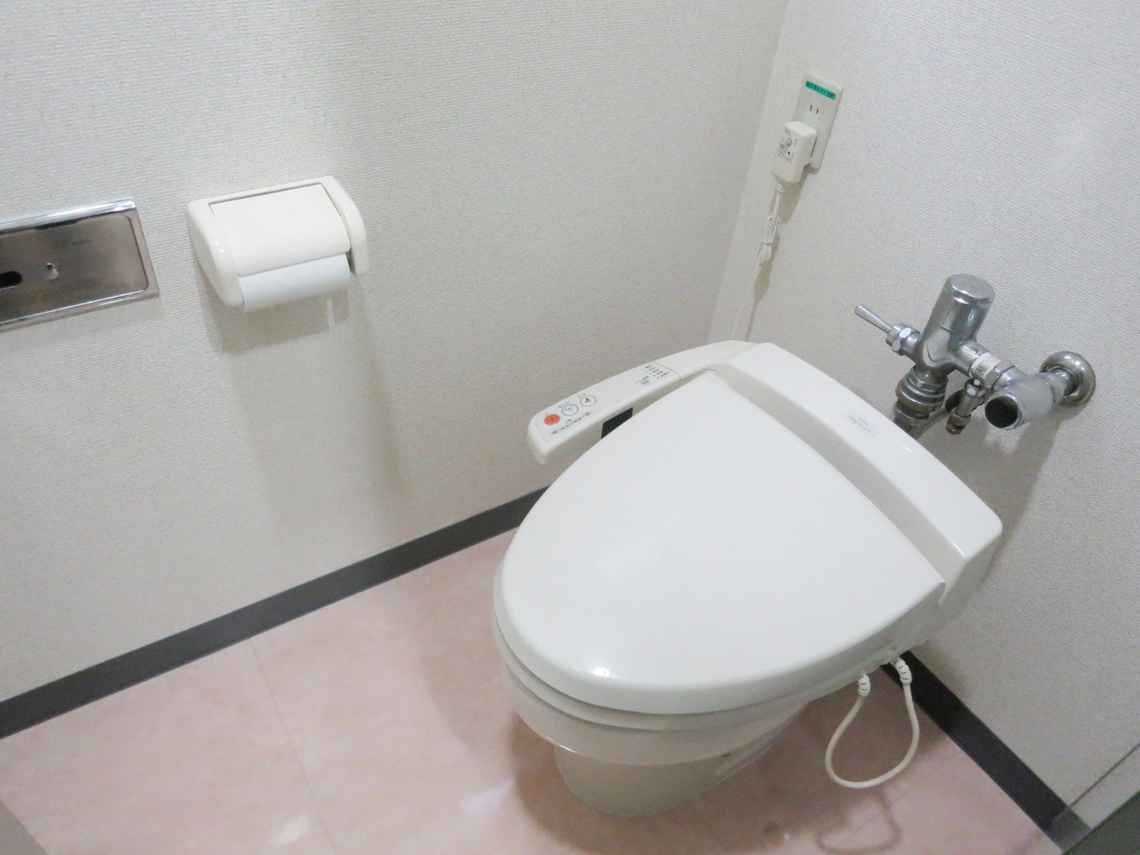 男女別トイレ個室