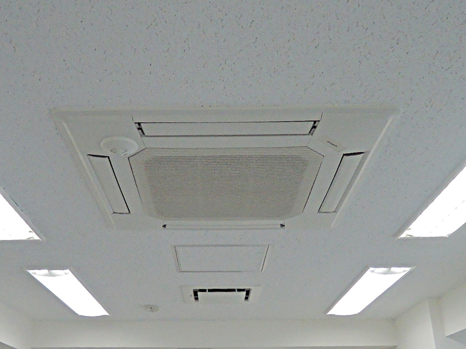 空調