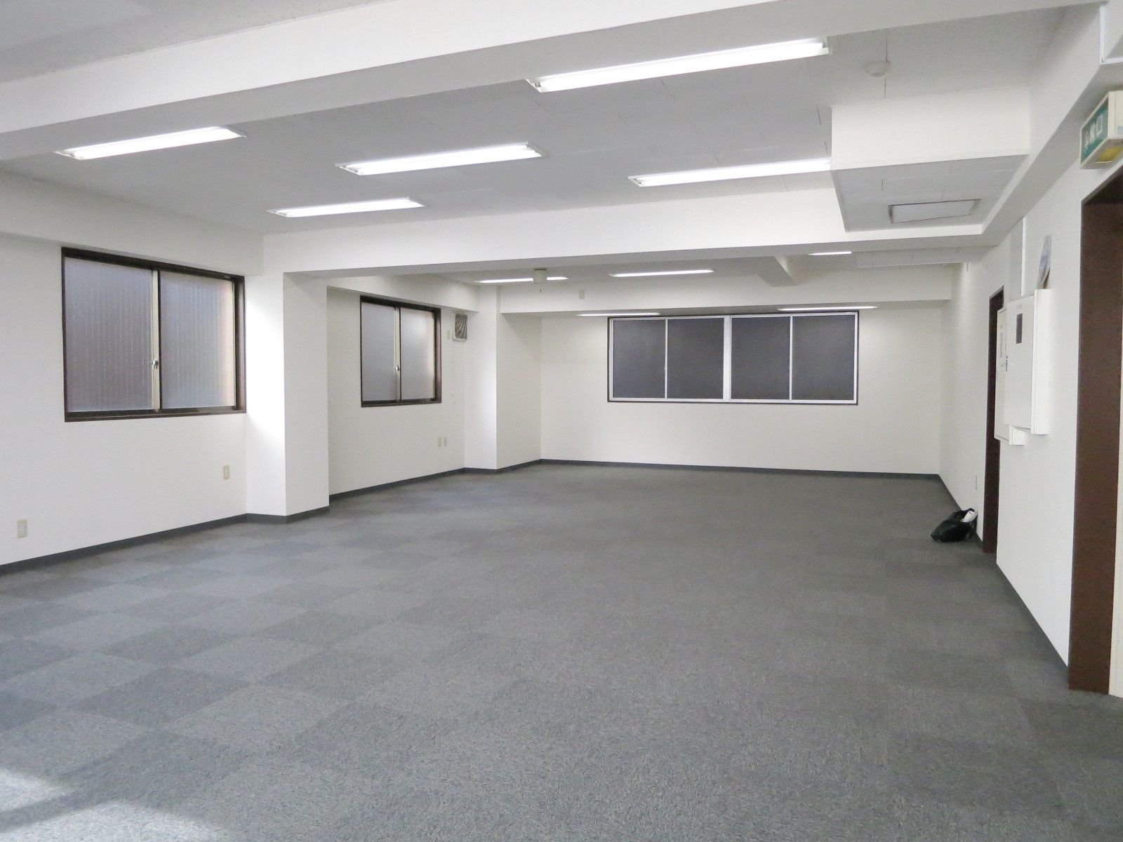 オフィス室内参考画像（3階）