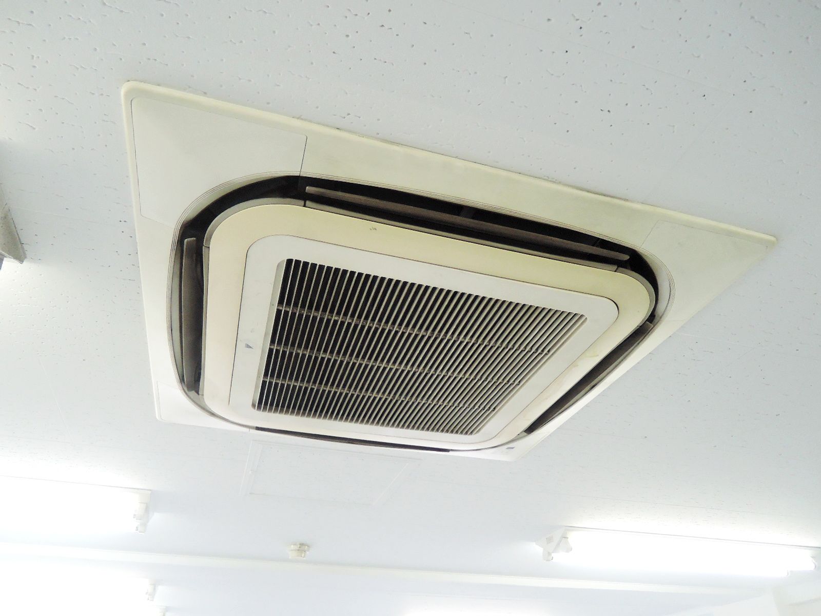 空調機器
