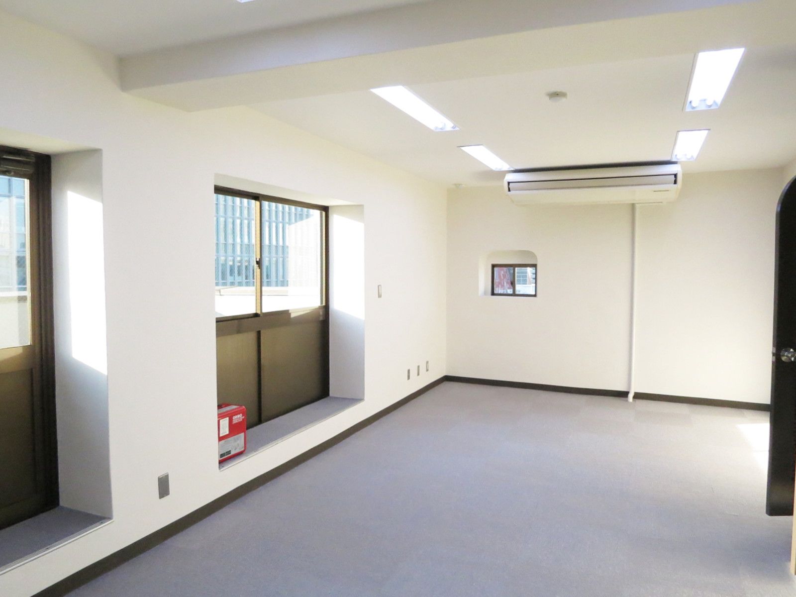 オフィス室内参考画像（9階）