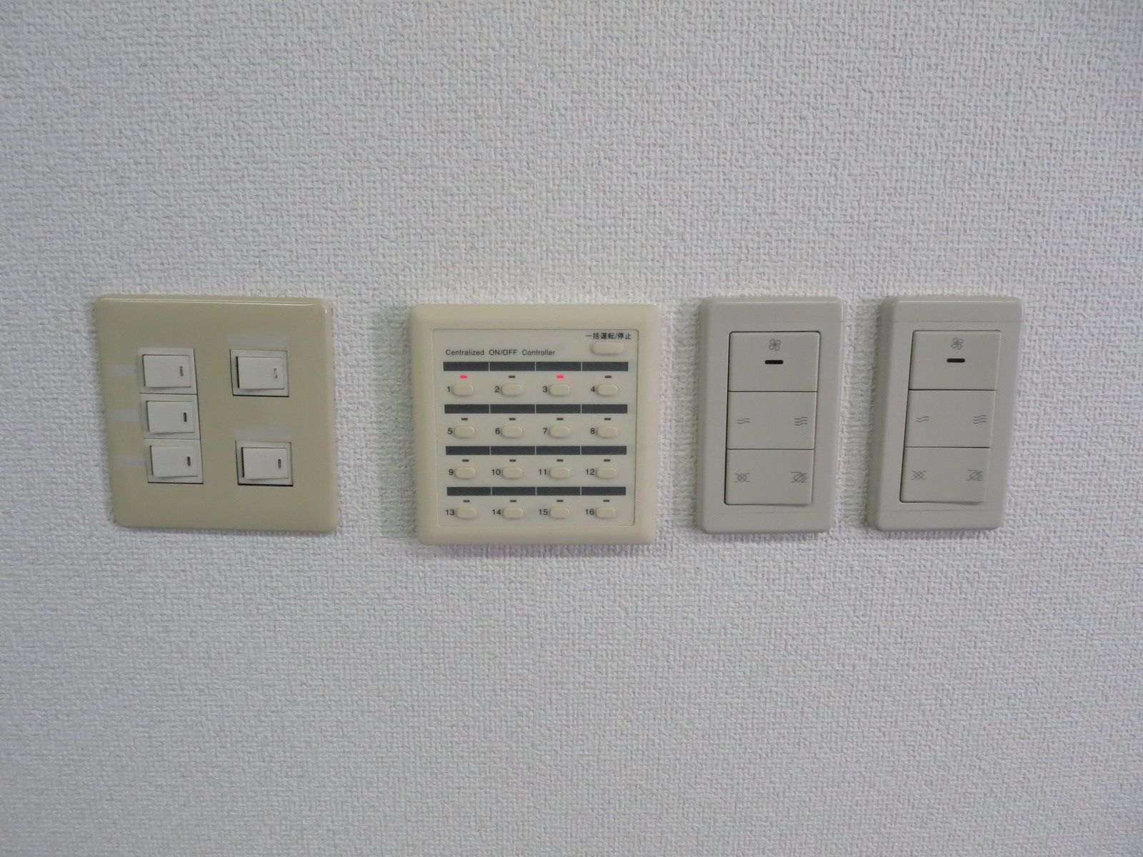 空調スイッチ類