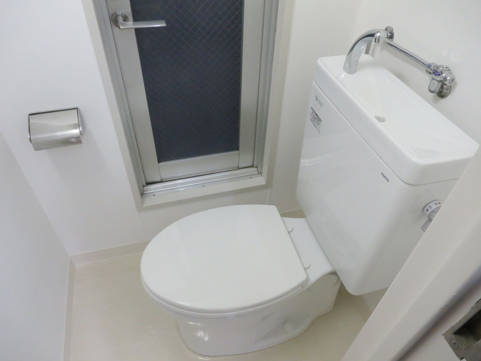 男女共同トイレ個室