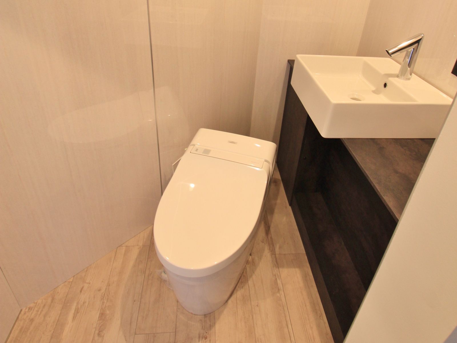 トイレ個室