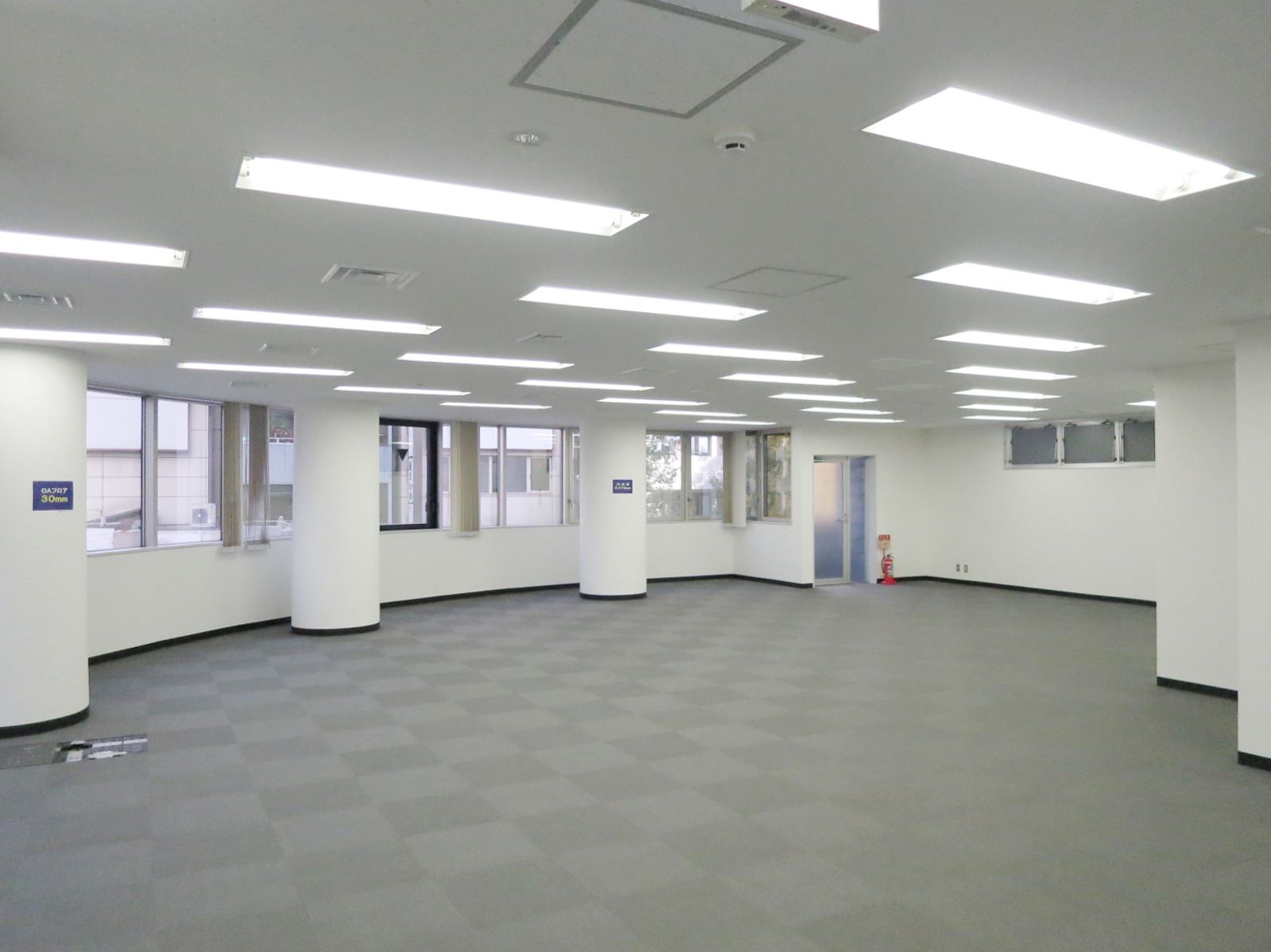 オフィス室内参考画像（3階）