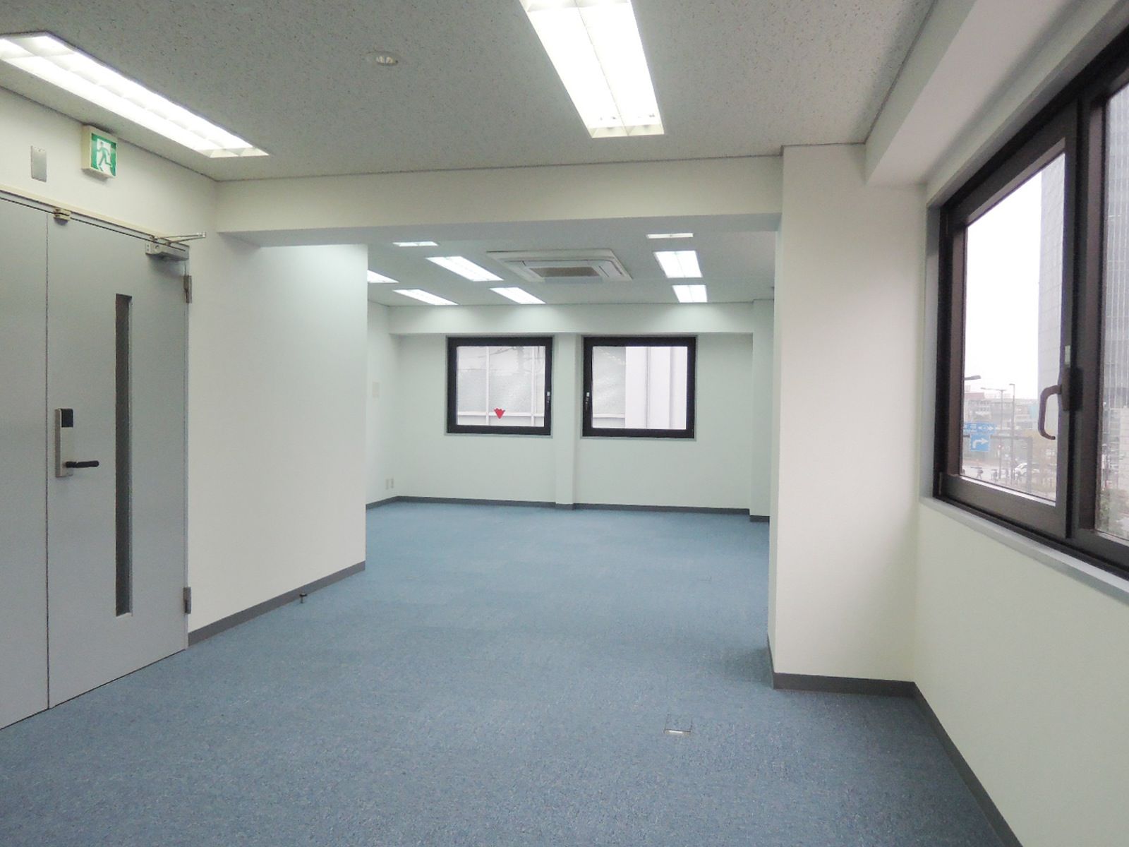 オフィス室内参考画像（3階）