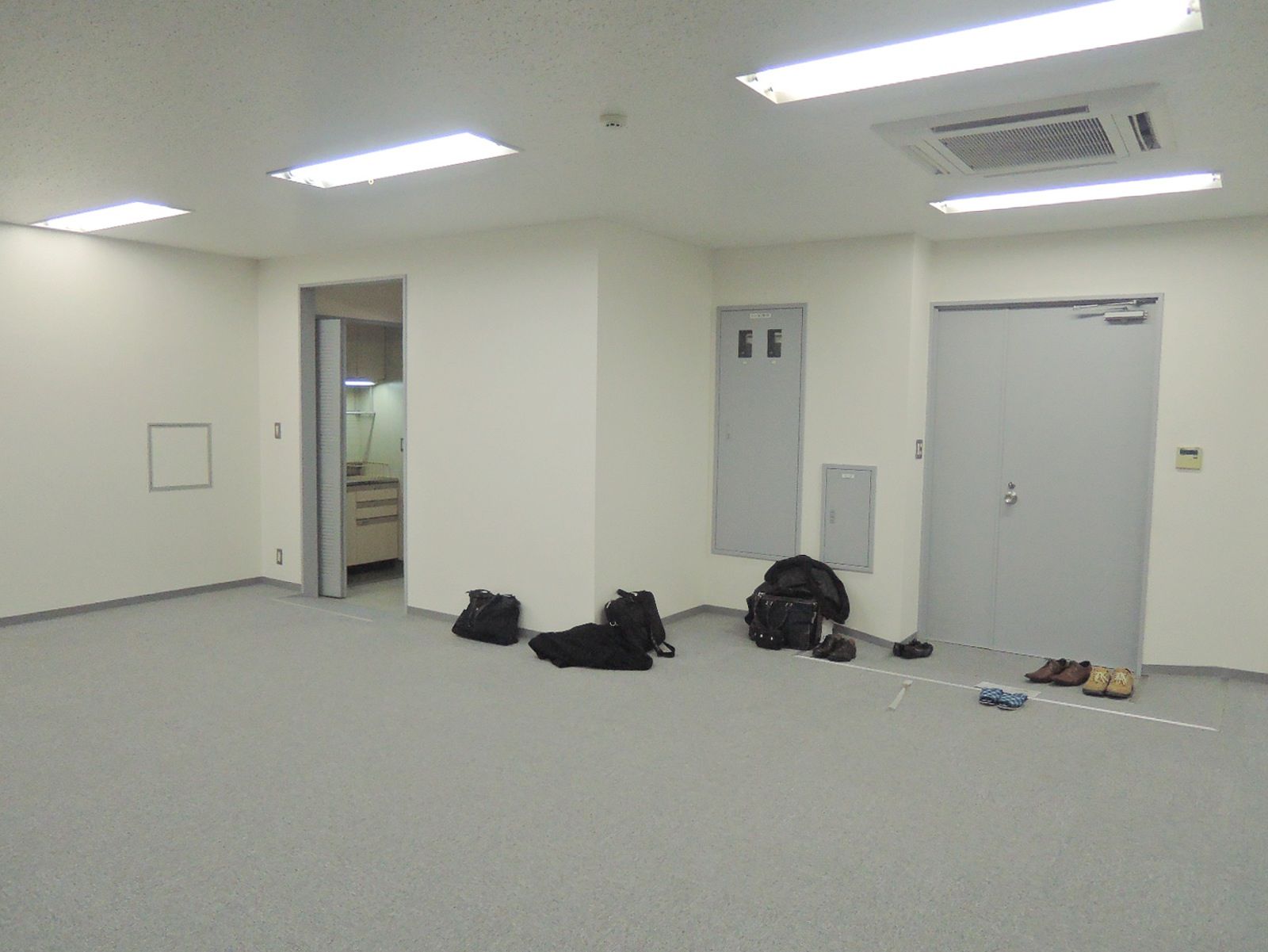 貸室出入口の周辺