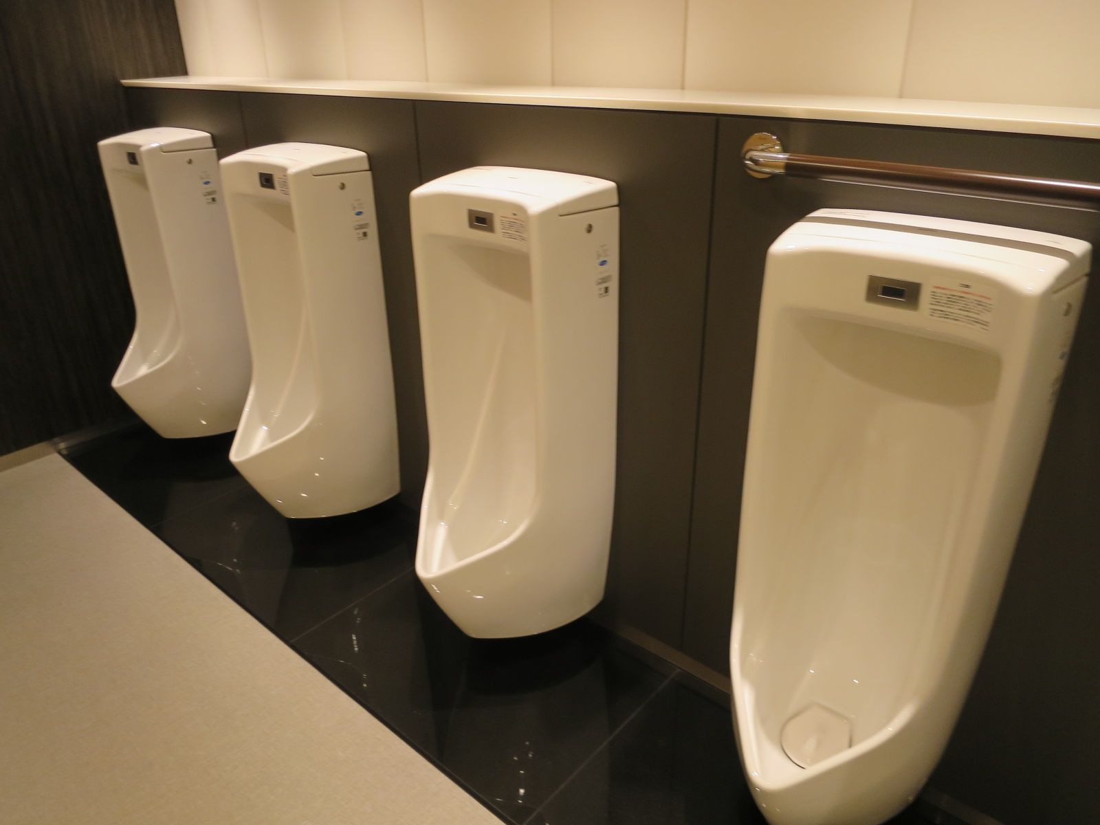 男性用トイレ
