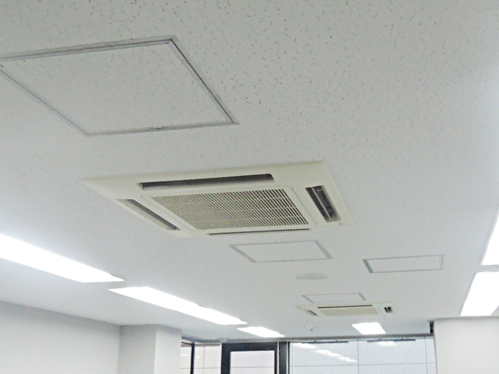 個別空調