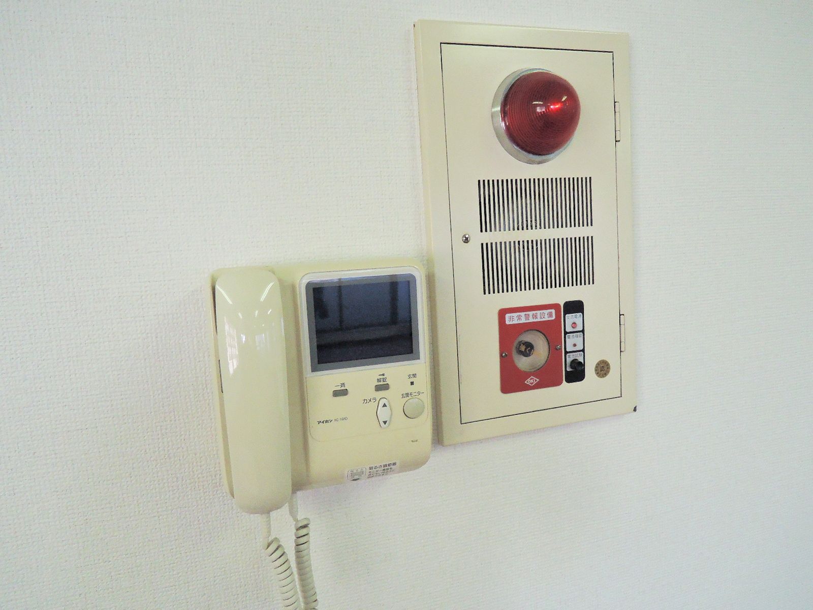 インターホン